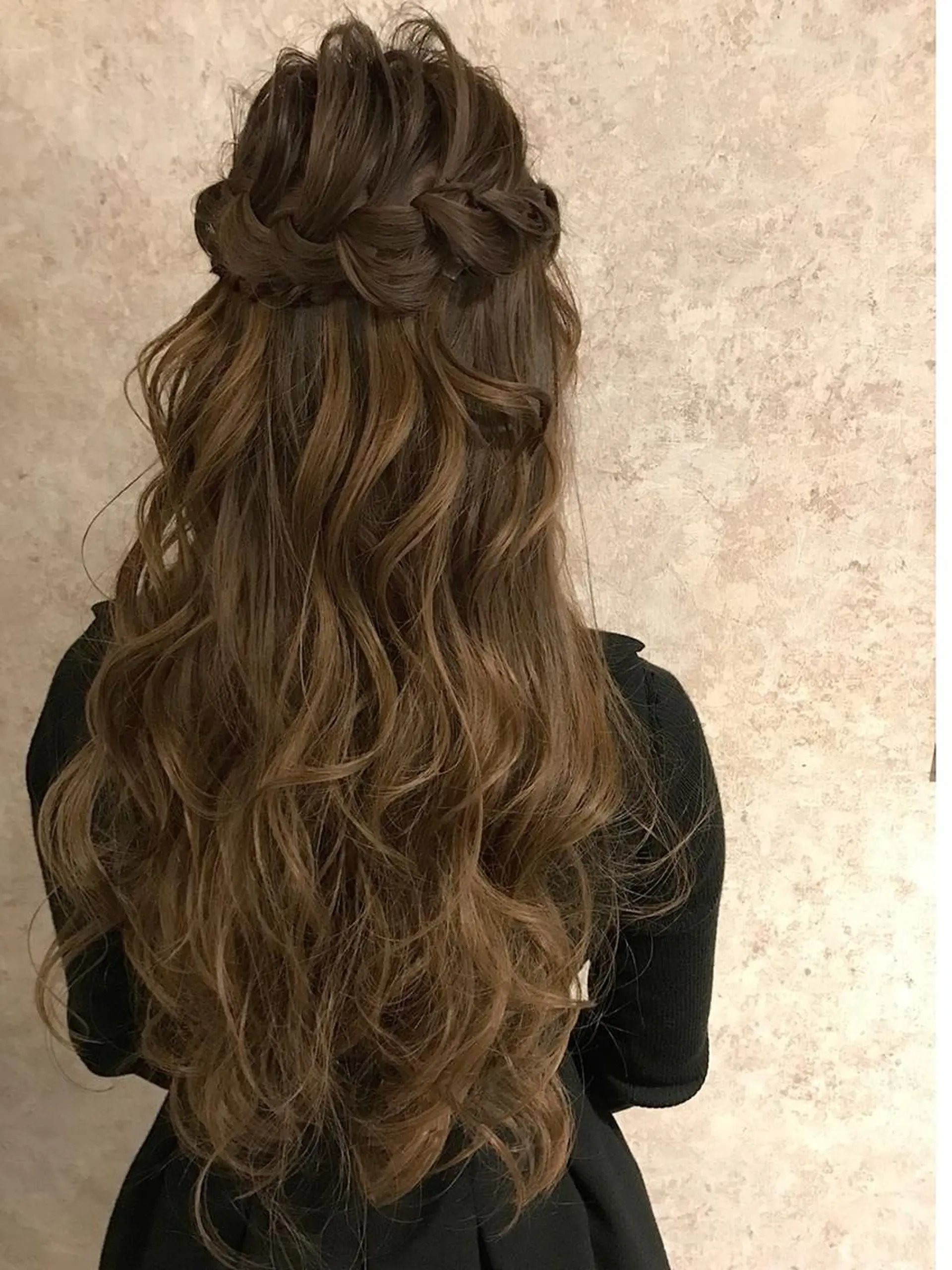 ミディアム カラー パーマ レイヤーカット 早崎太生のヘアスタイル