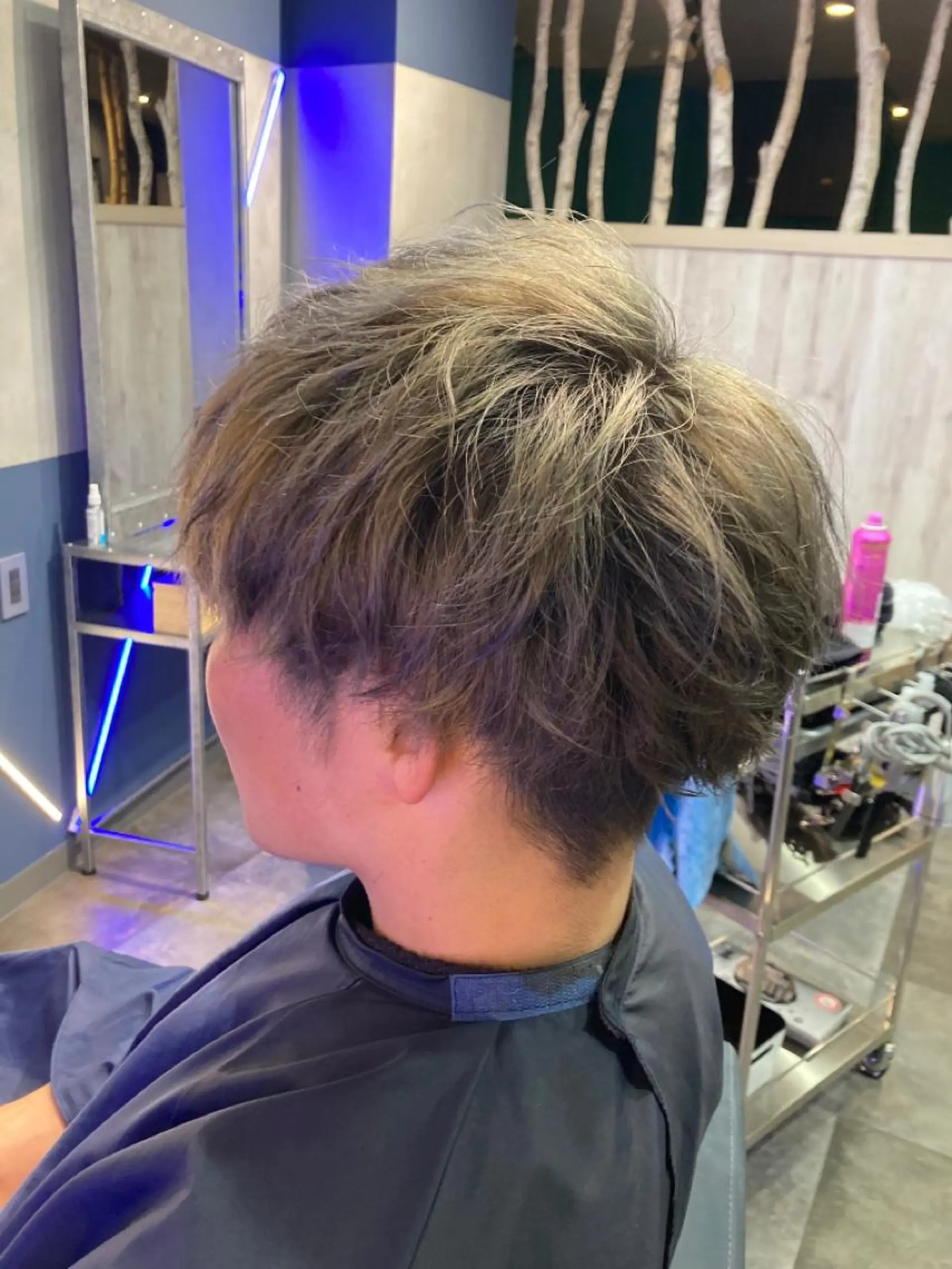 ショート カラー メンズ メンズブリーチ メンズショート ブリーチ ダブルカラー ショートヘア 松澤 勇輝のヘアスタイル