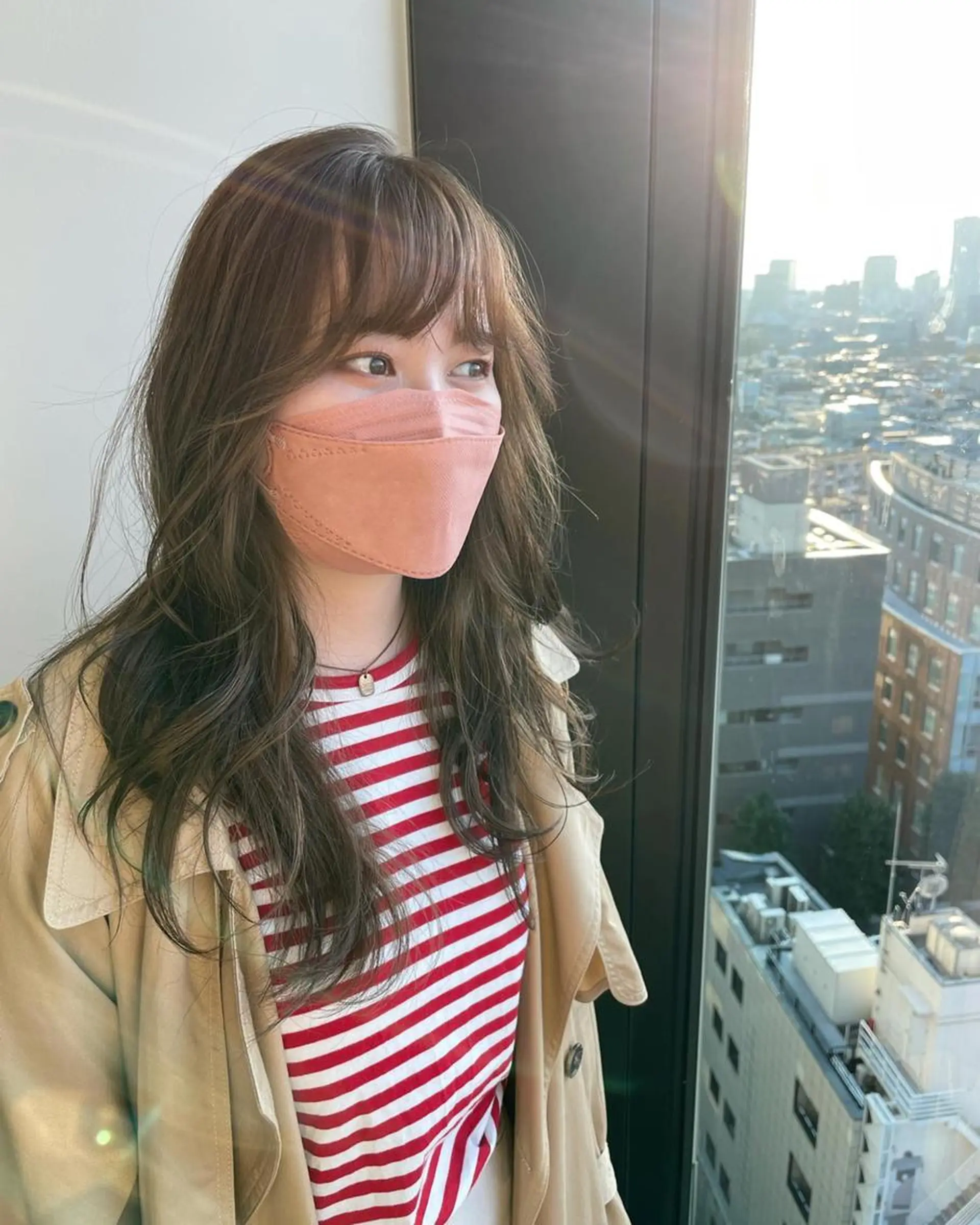 ミディアム カラー パーマ ヘアアレンジ メンズ キッズ ネイル マツエク・マツパ アッシュ ベージュカラー 赤色 🫧垢抜けヘア🫧 SHIORIのヘアスタイル