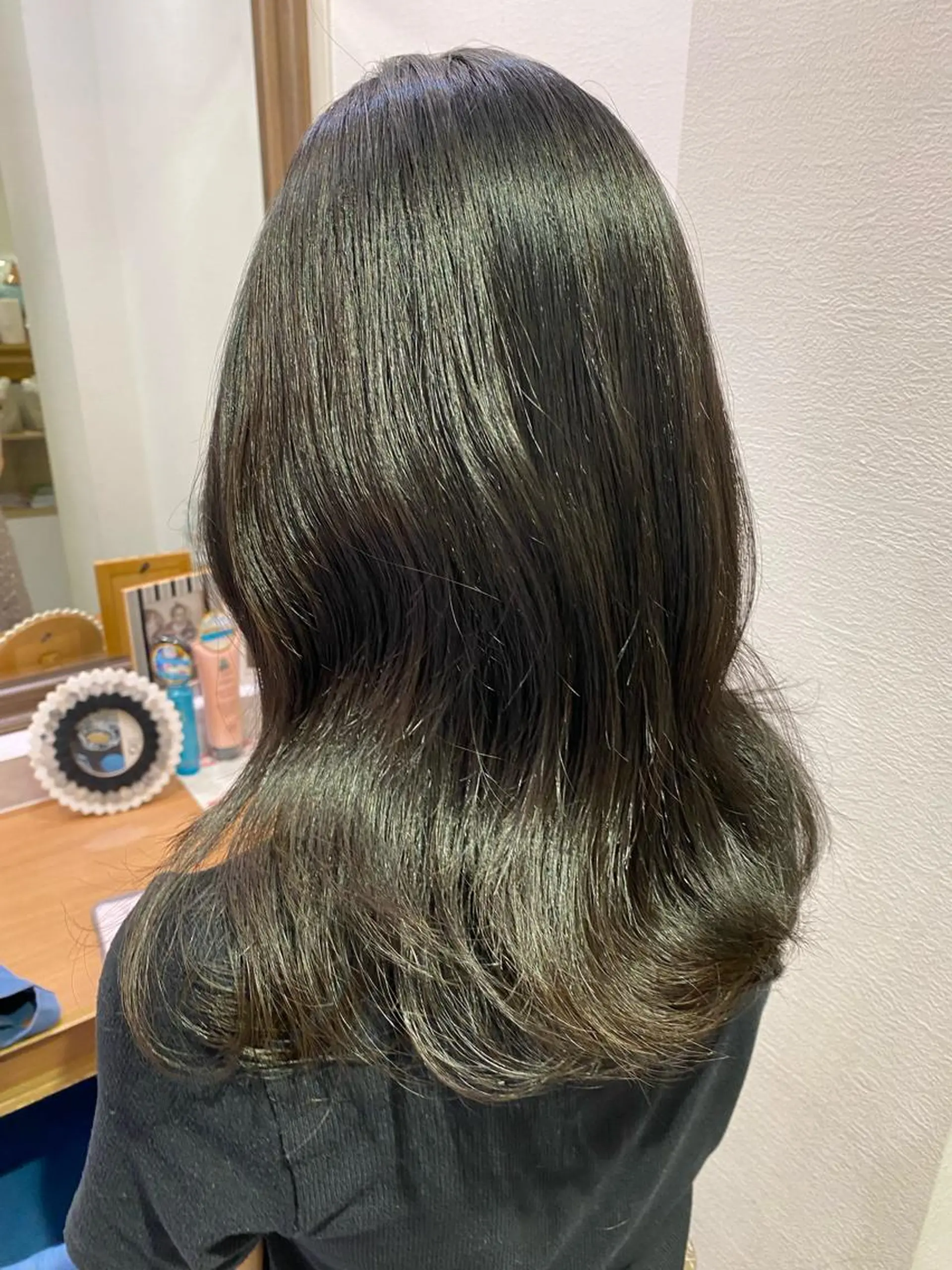 ロング カラー カット ヘアカラー トリートメント 顔周り/ブリーチなし /縮毛矯正🫧伊勢のヘアスタイル