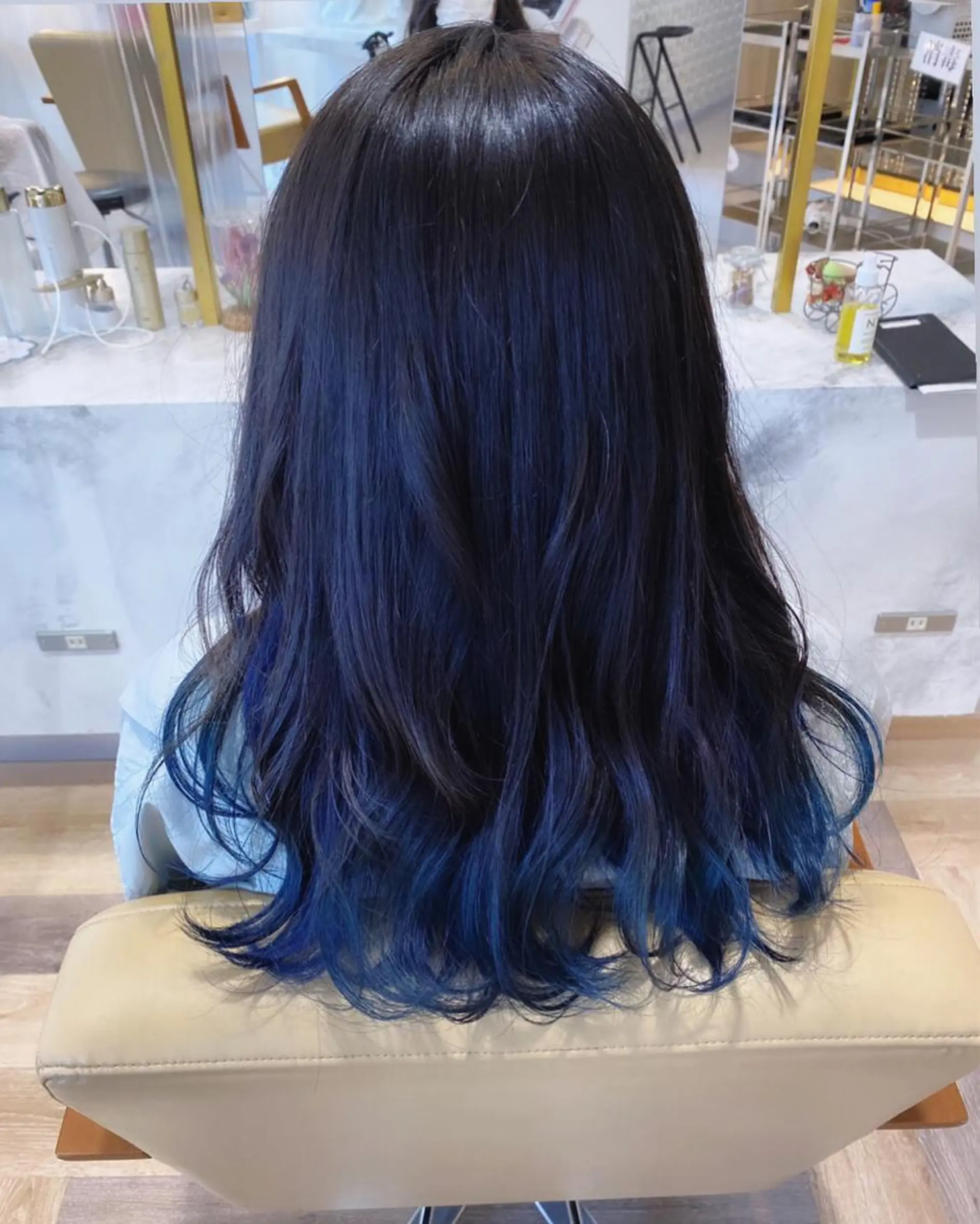 ロング カット ヘアカラー トリートメント 本間 隼人のヘアスタイル