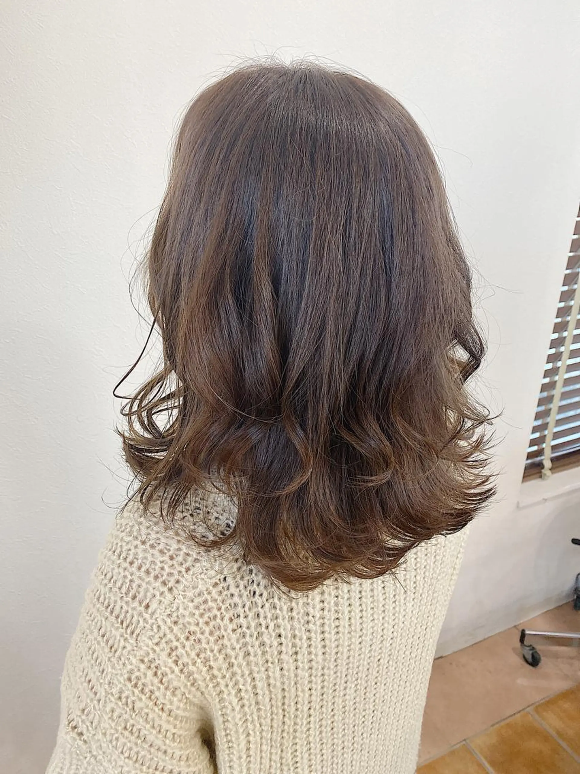 ミディアム カラー 透明感カラー イルミナカラー レイヤーカット カット ヘアカラー 時末侑実 桜井駅のヘアスタイル