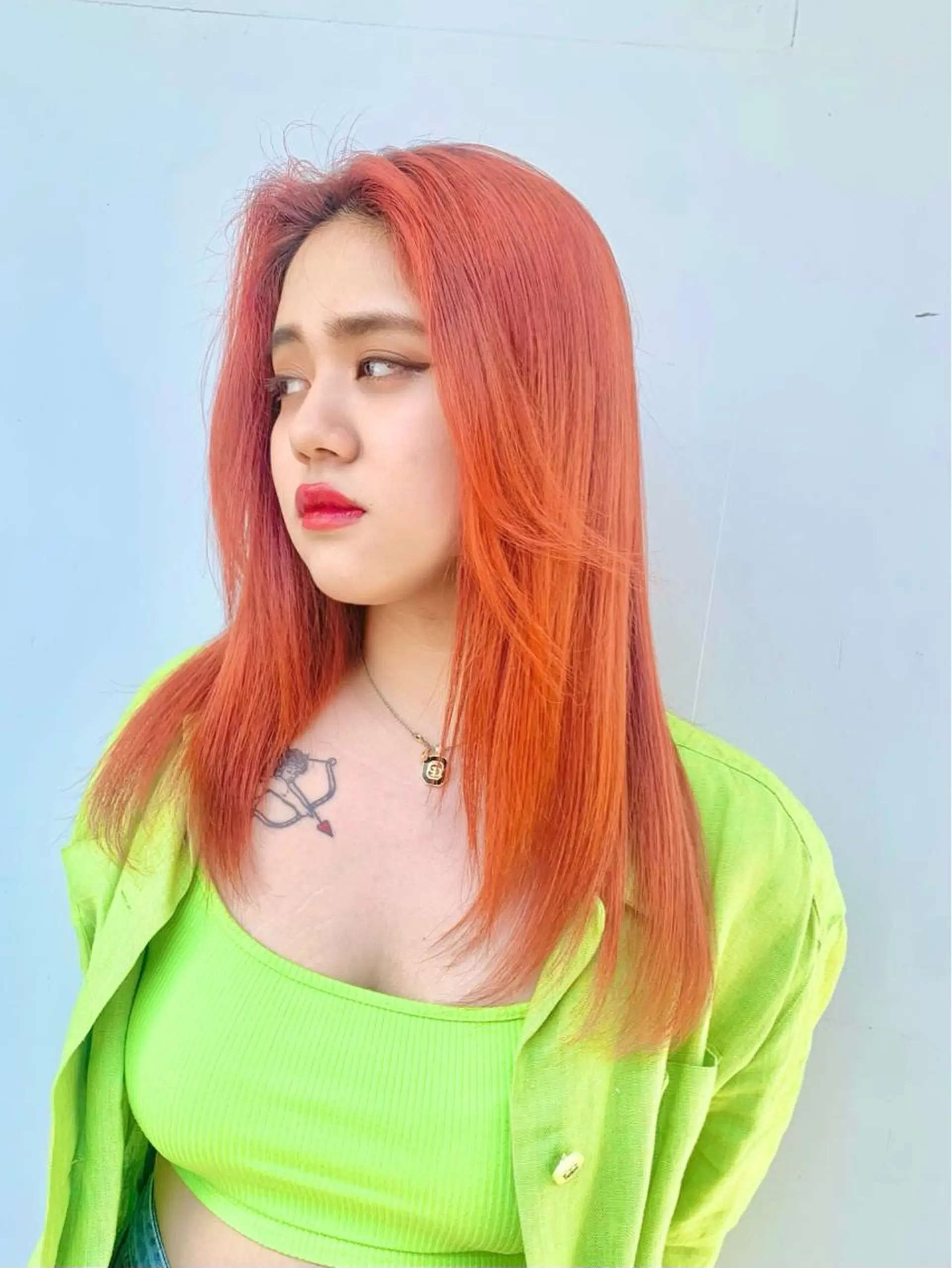 ロング カラー アディクシーカラー ブリーチ ケアブリーチ ダブルカラー イヤリングカラー カット ヘアカラー トリートメント もにか🌞原宿/渋谷 🌝ブリーチカラーのヘアスタイル