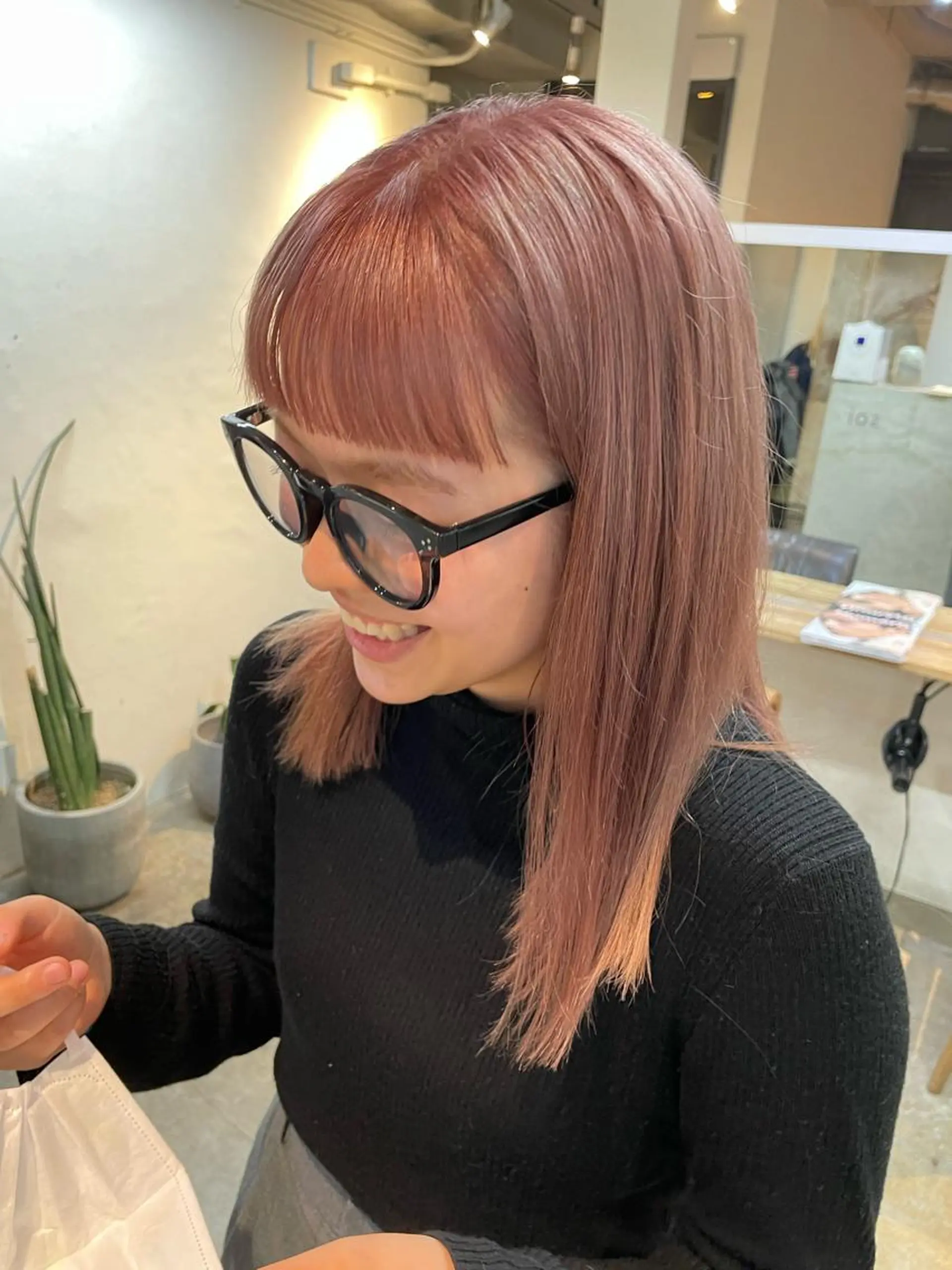 ミディアム 斎藤祐樹 /レイヤー/パーマのヘアスタイル