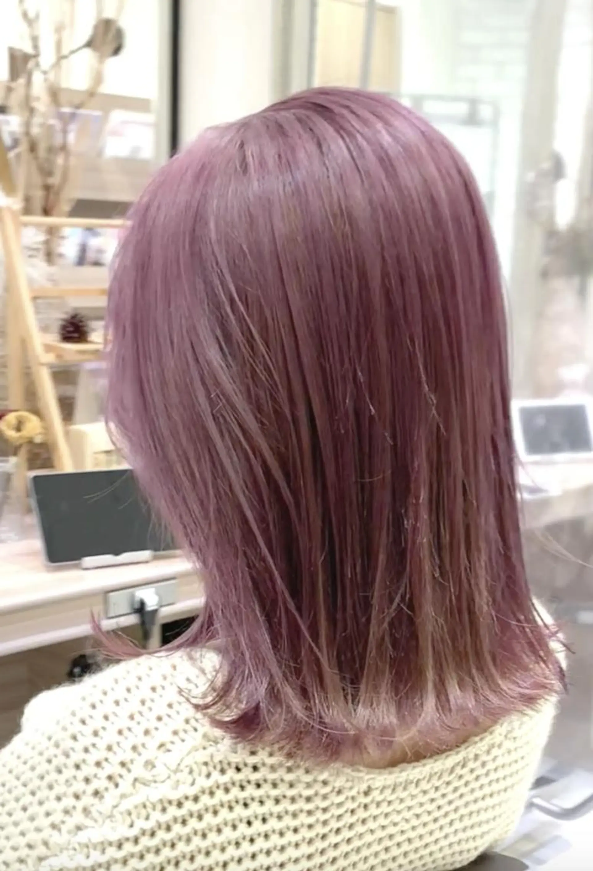 セミロング カラー ブリーチ ピンクカラー 美容歴15年 岩田芳郎のヘアスタイル