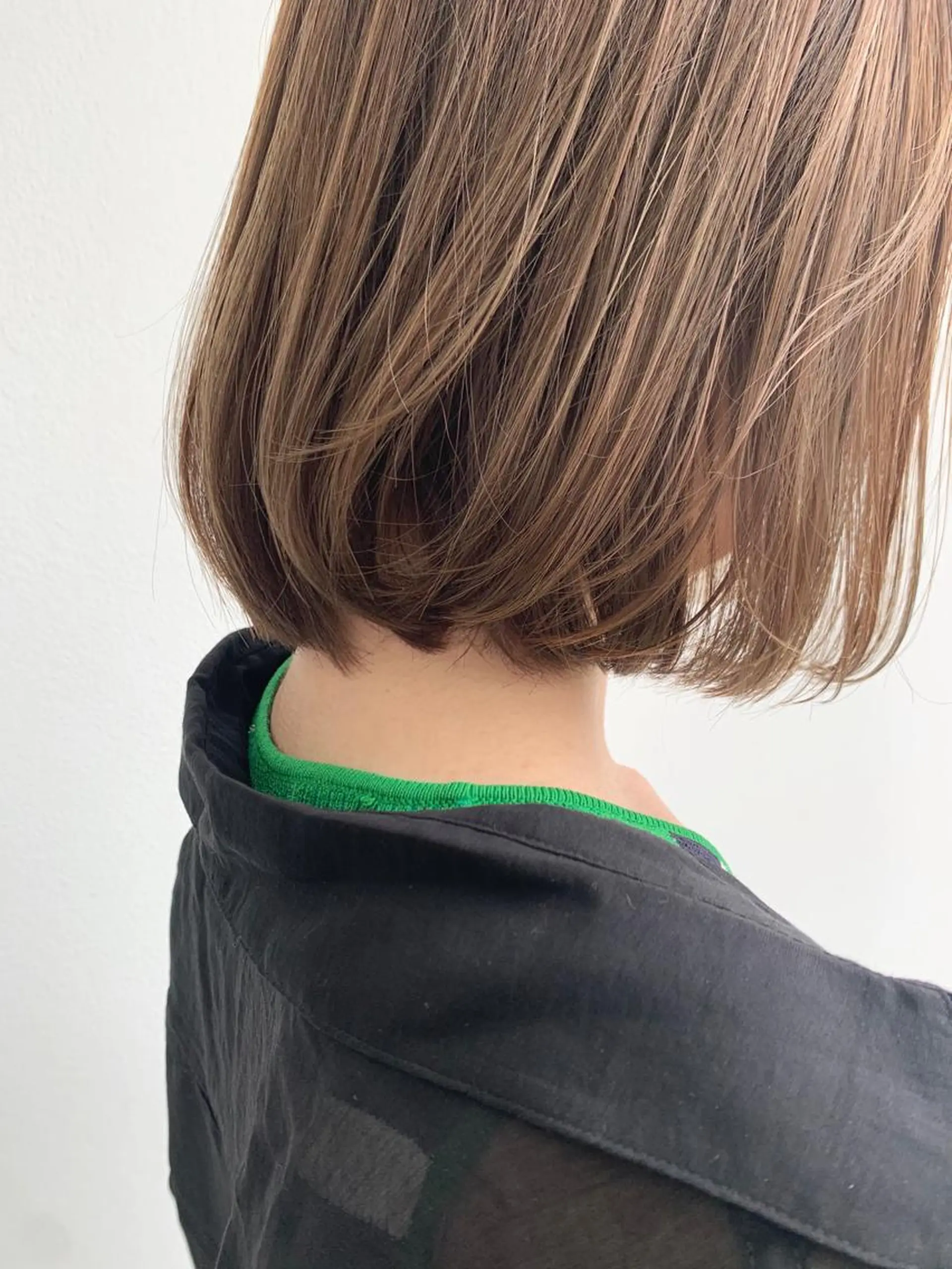 ショート カラー 中山 響希のヘアスタイル