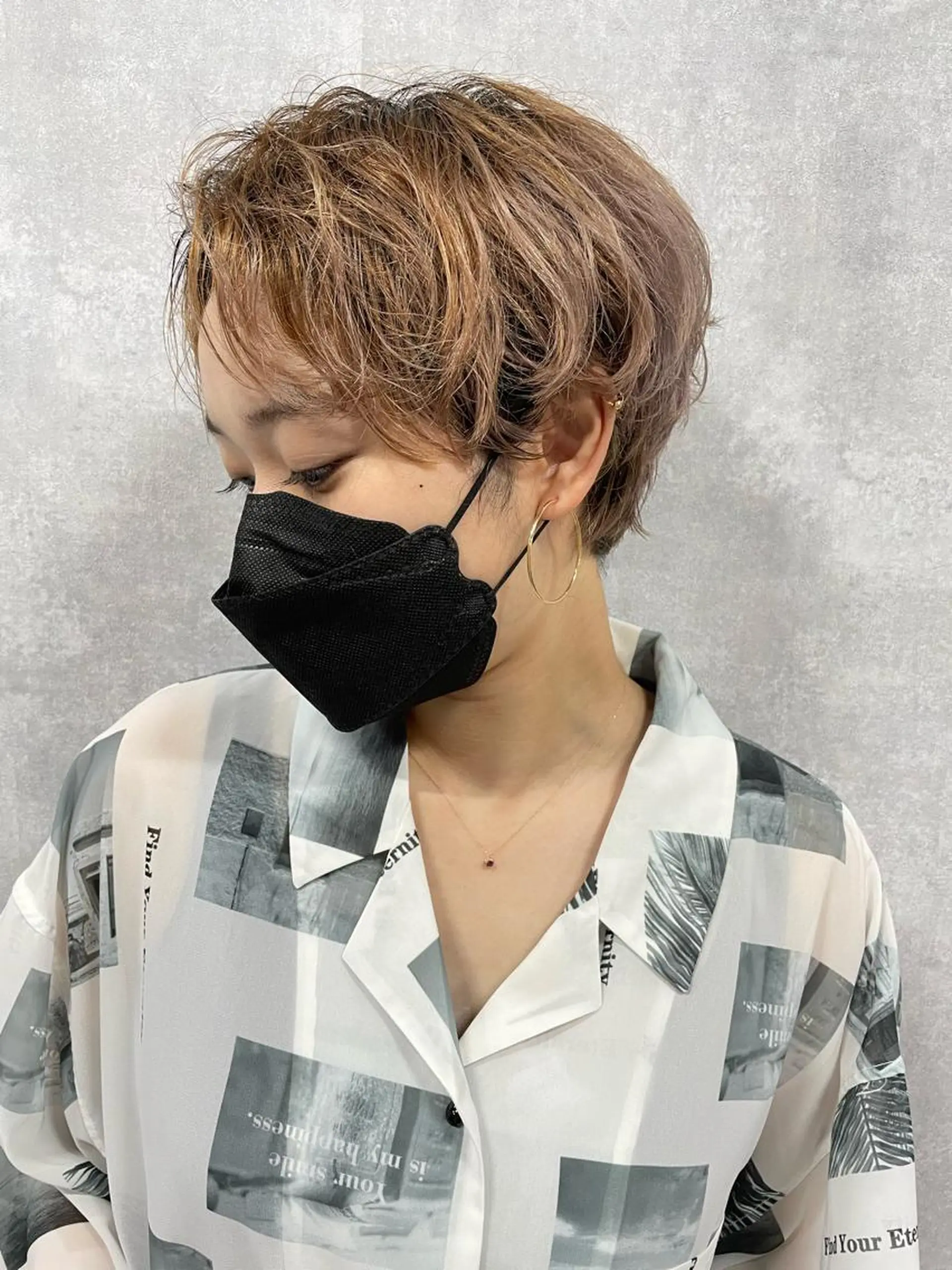 ショート 切りっぱなしボブ ショートボブ 丸みショート ミストバング ボブ カット ヘアカラー トリートメント C’LD hair  produce /シールドヘア所属・モテ髪/ボブ/ショー ト/アダチフウトのヘアスタイル