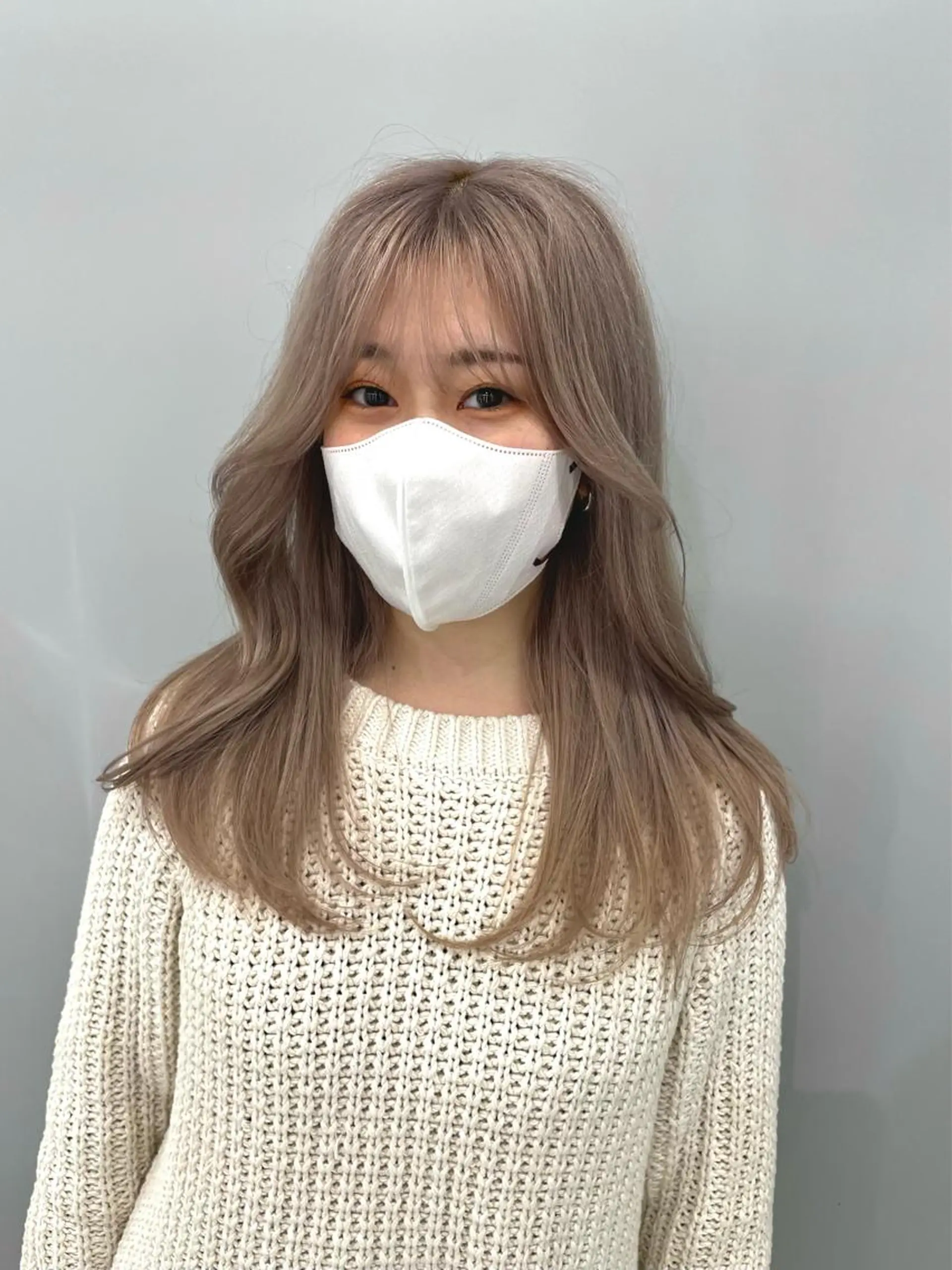 セミロング カラー 新宿店長 🦄ブリーチYUGOのヘアスタイル