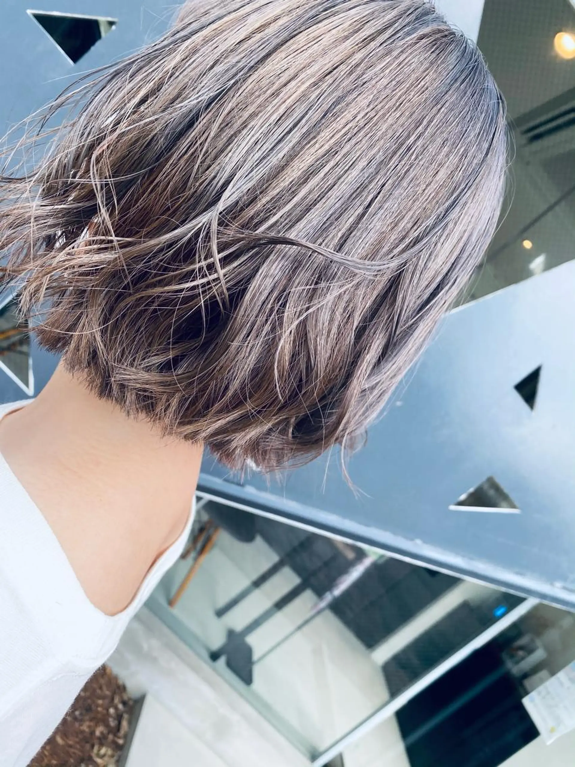 ショート カラー Rely 美空のヘアスタイル