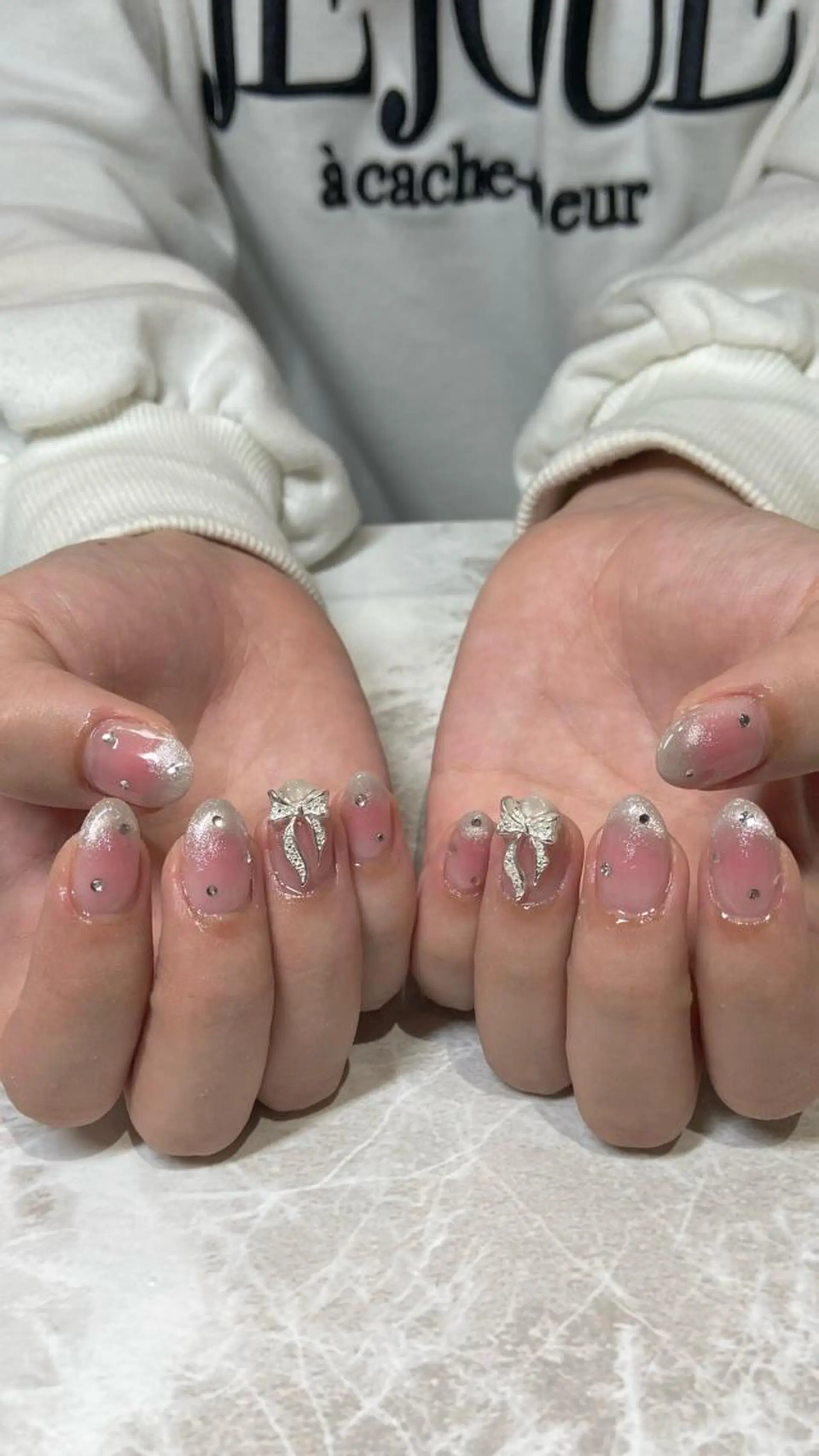 ネイル チークネイル マグネットネイル ワンホンネイル 🧸熊谷 かほ🧸のネイルデザイン