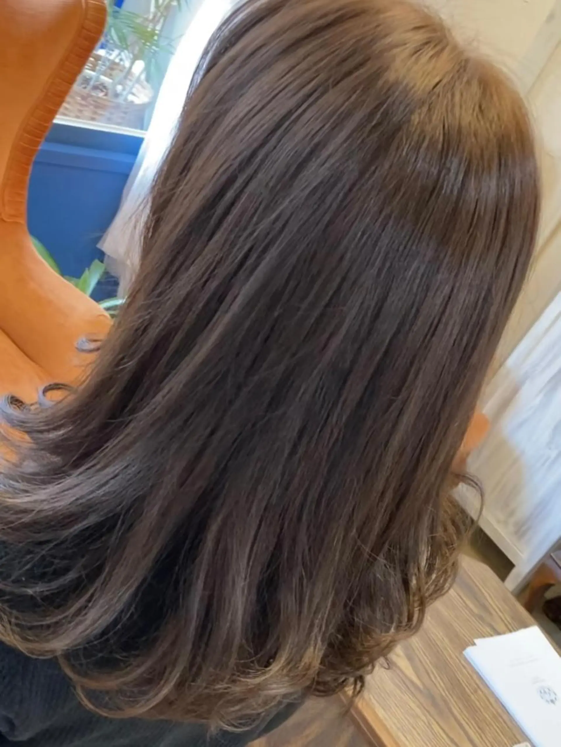 カラー COMMUOVERE瓢箪山店所属・瓦井 慧のヘアスタイル