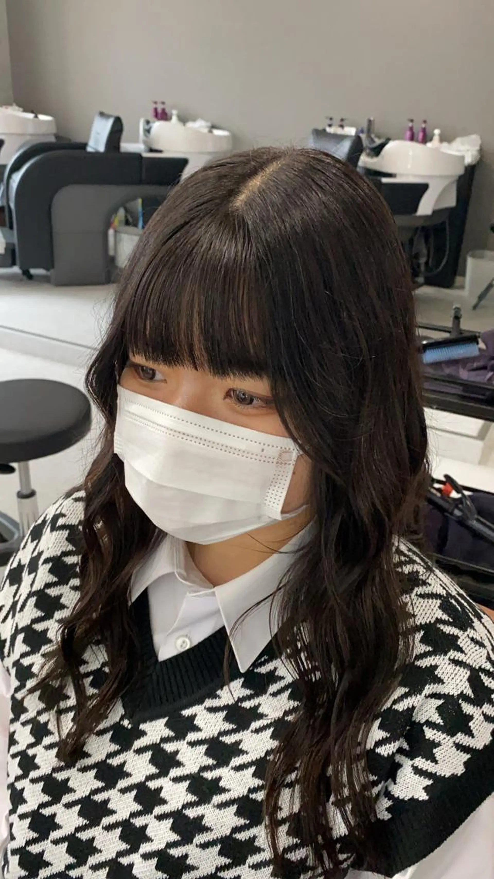 セミロング カラー 韓国ヘア特化💍 tiam💍ブリーチのヘアスタイル