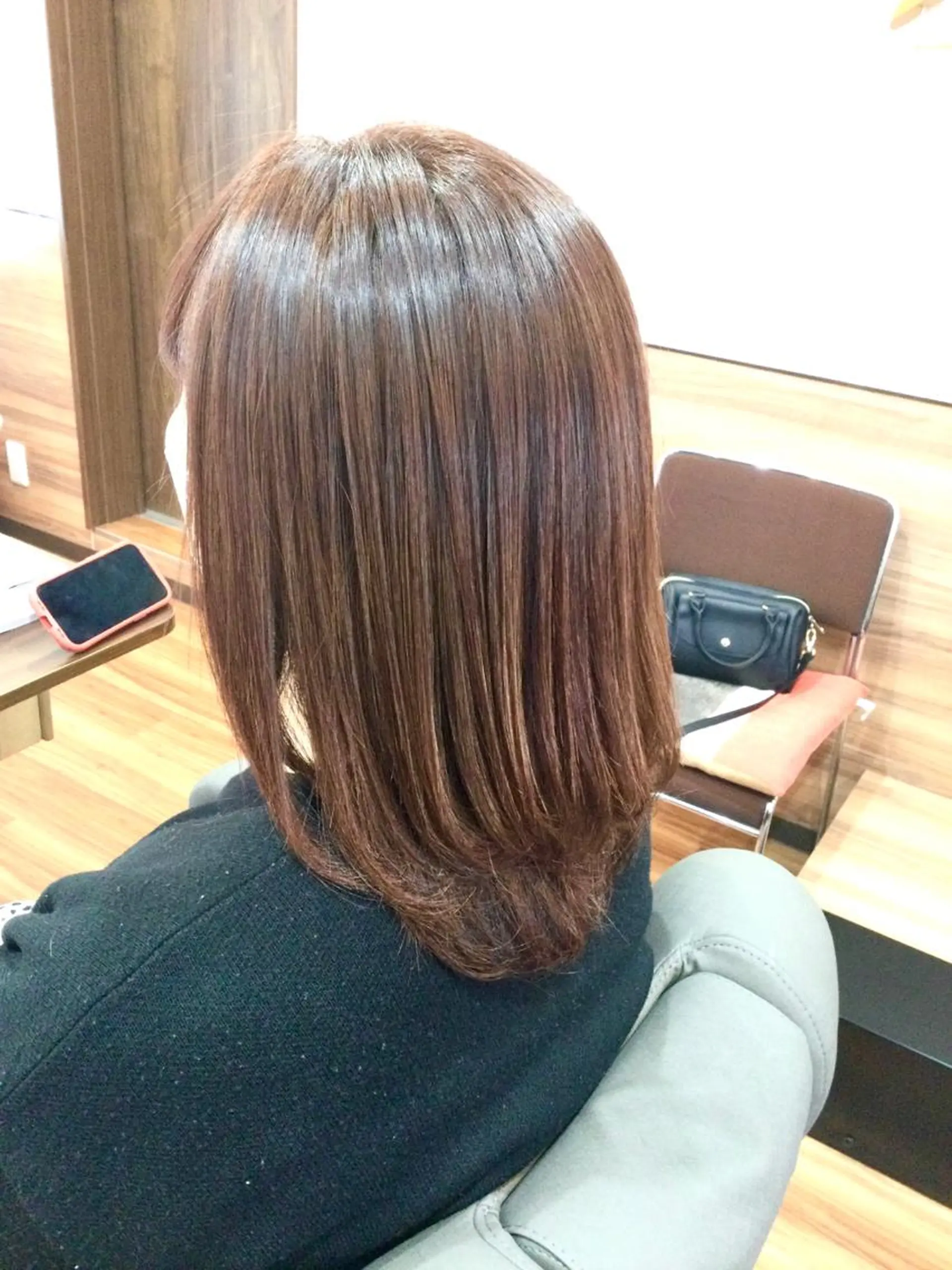 ミディアム カラー イルミナカラー Annon プライベートサロンのヘアスタイル