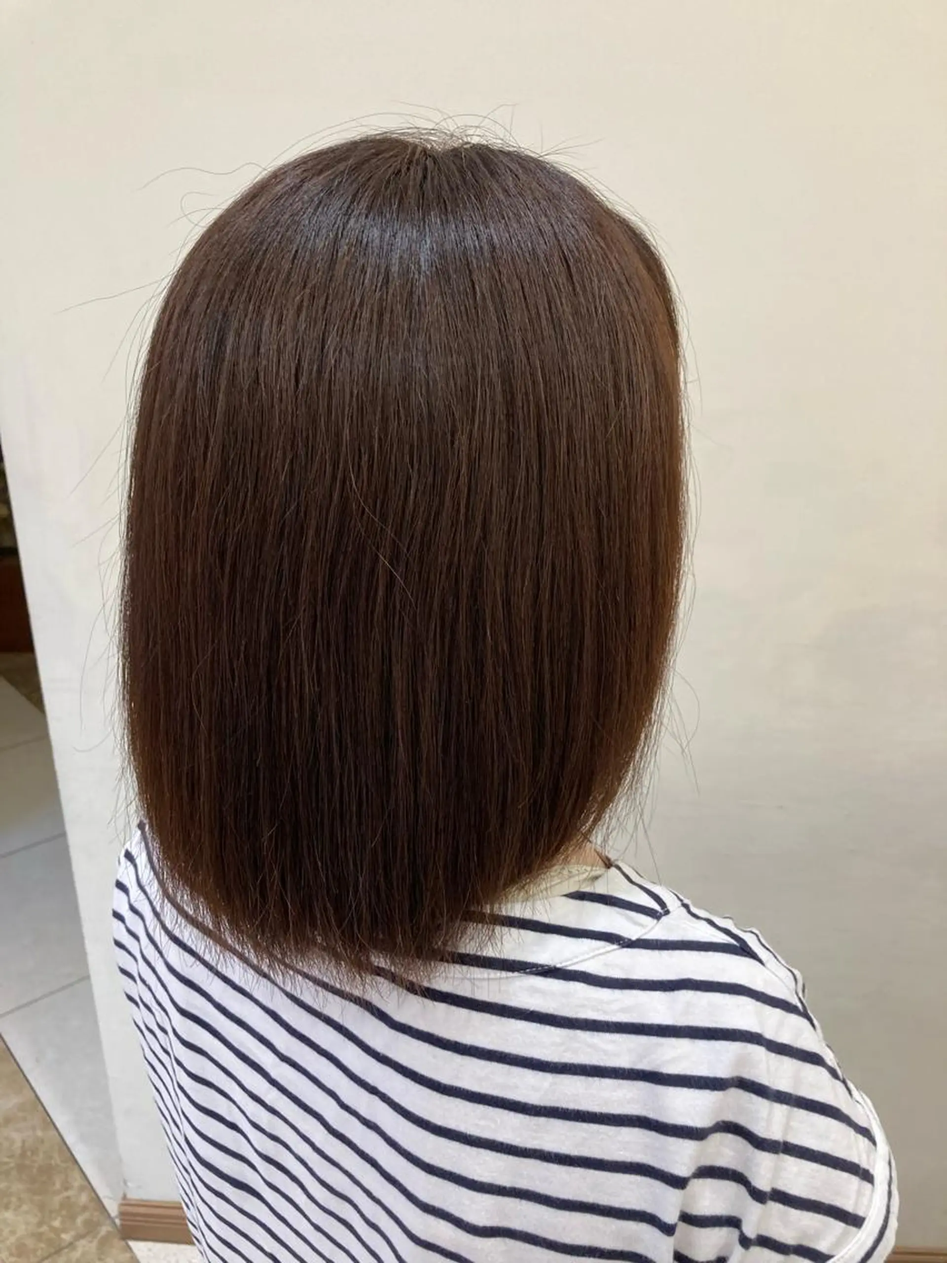 ミディアム カラー ショートカット/ 明千のヘアスタイル