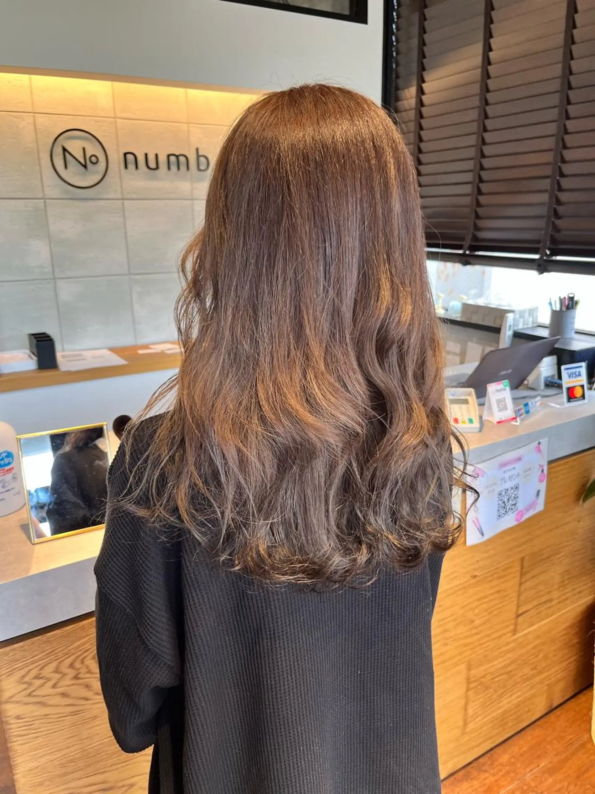 セミロング N° Elune MIYUUのヘアスタイル