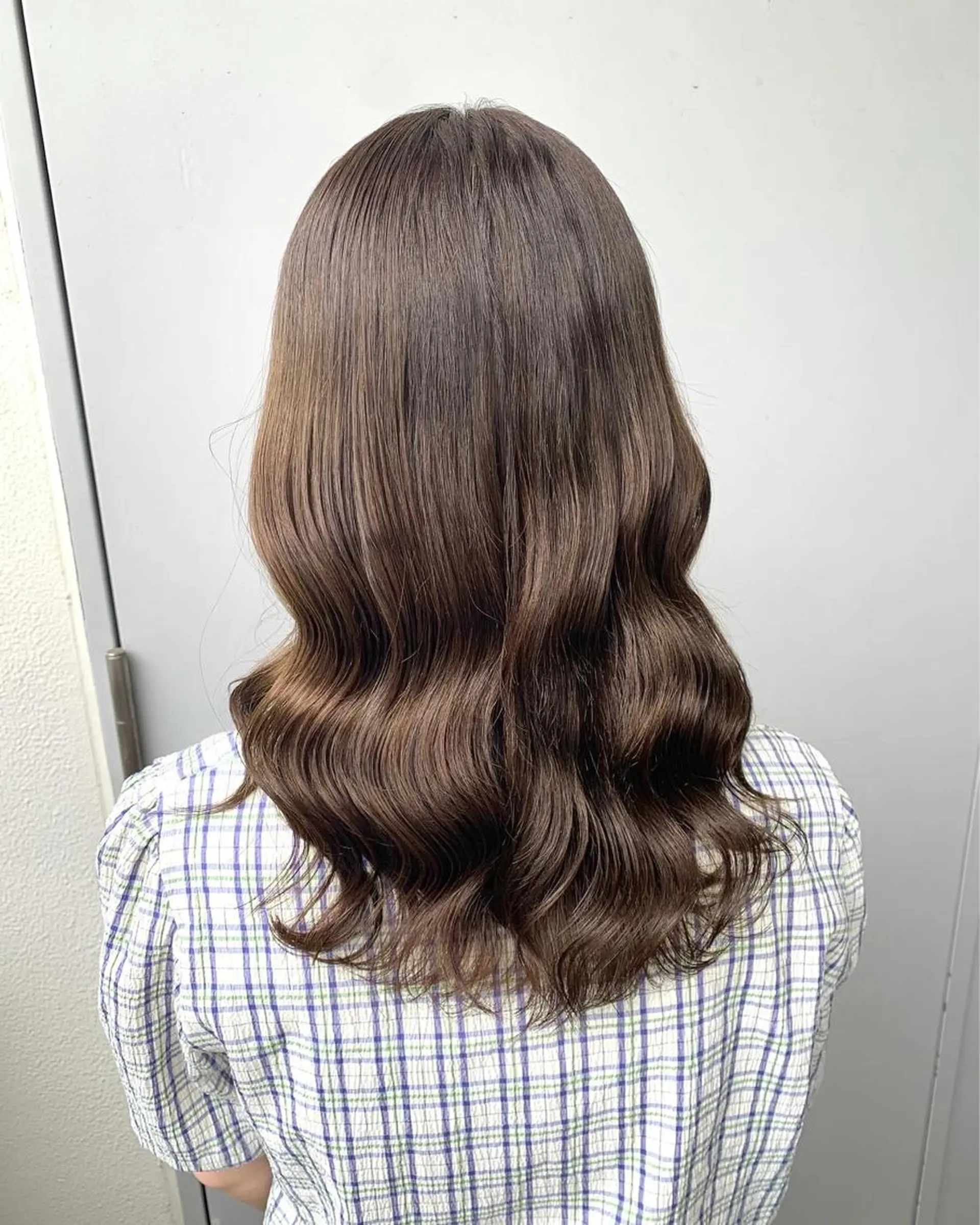 セミロング カラー ヘアカラー トリートメント ヘッドスパ ヘアセット ベージュカラー💖 やすひろのヘアスタイル