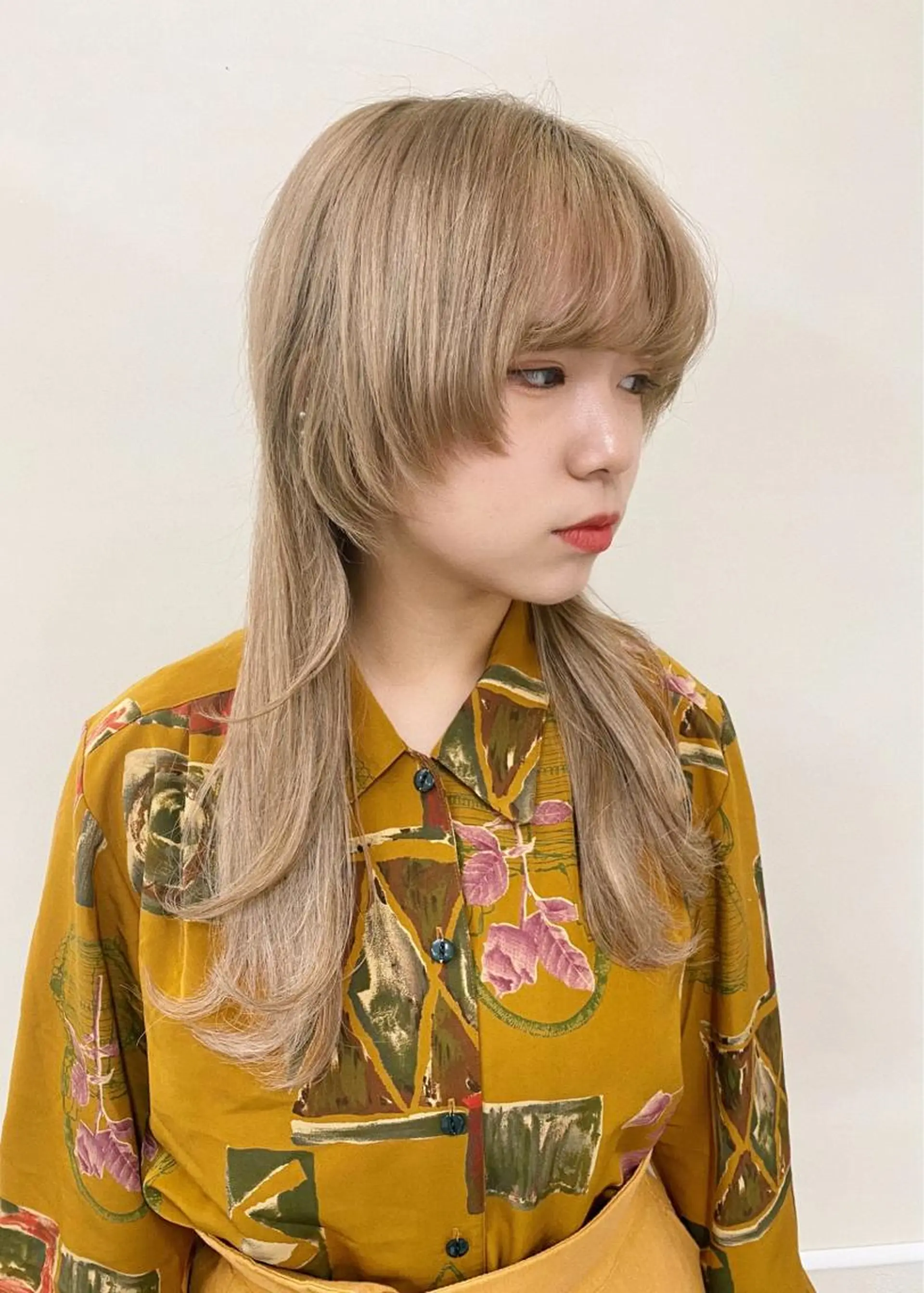 ミディアム カラー ヘアアレンジ エクステ ウルフカット カット エクステ レイヤーウルフ エクステ磯部のヘアスタイル