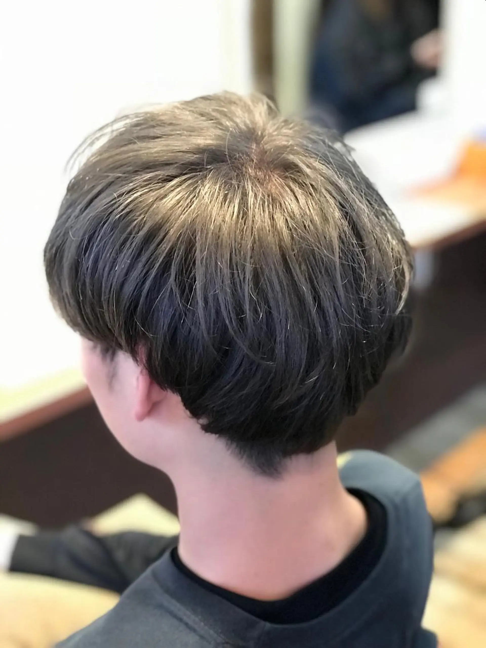 ショート カラー ブリーチ 透明感カラー ヘアカラー トリートメント VandV所属・松村 未央のヘアスタイル