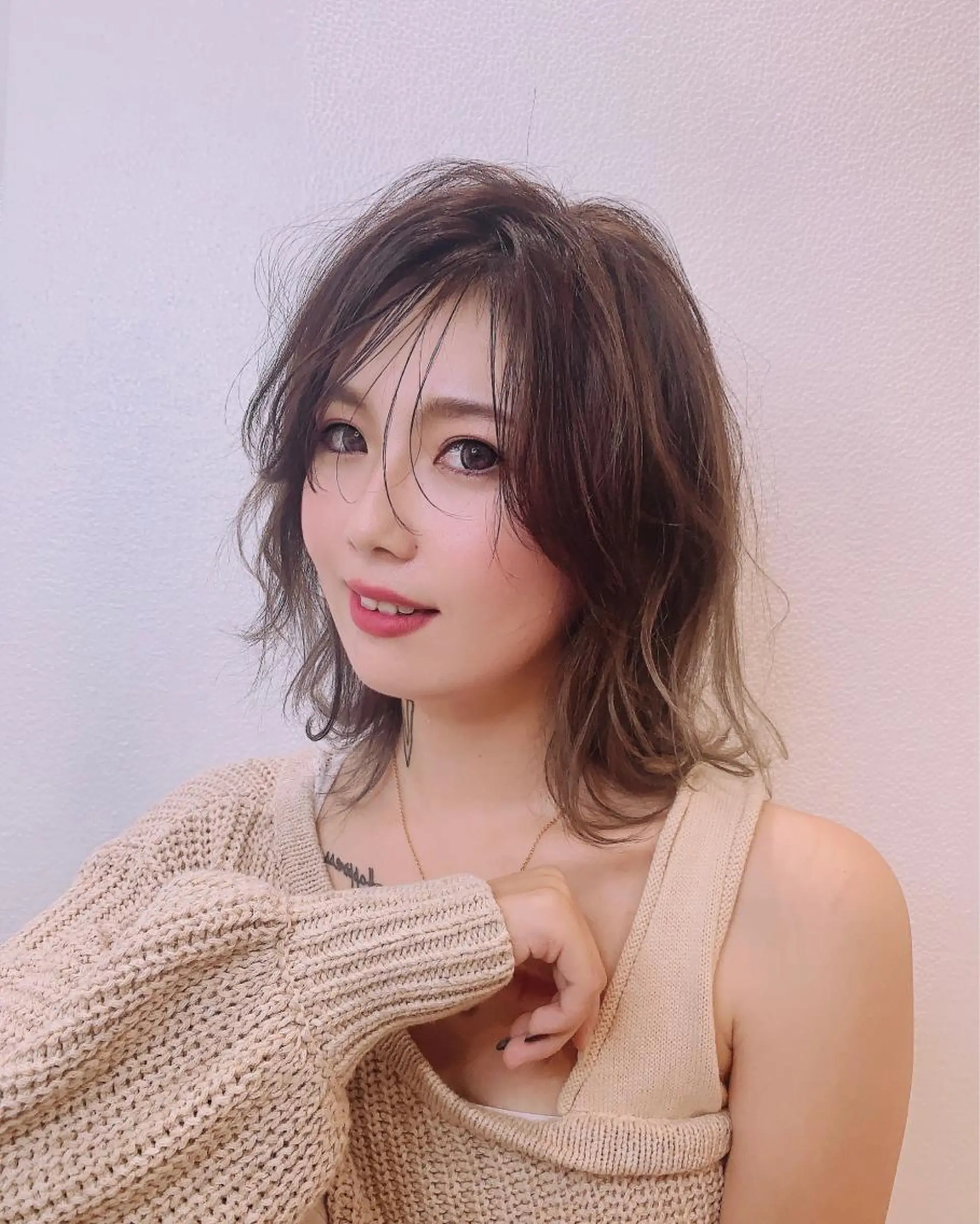 ミディアム カラー ベージュカラー グラデーションカラー カット 福森 みずきのヘアスタイル