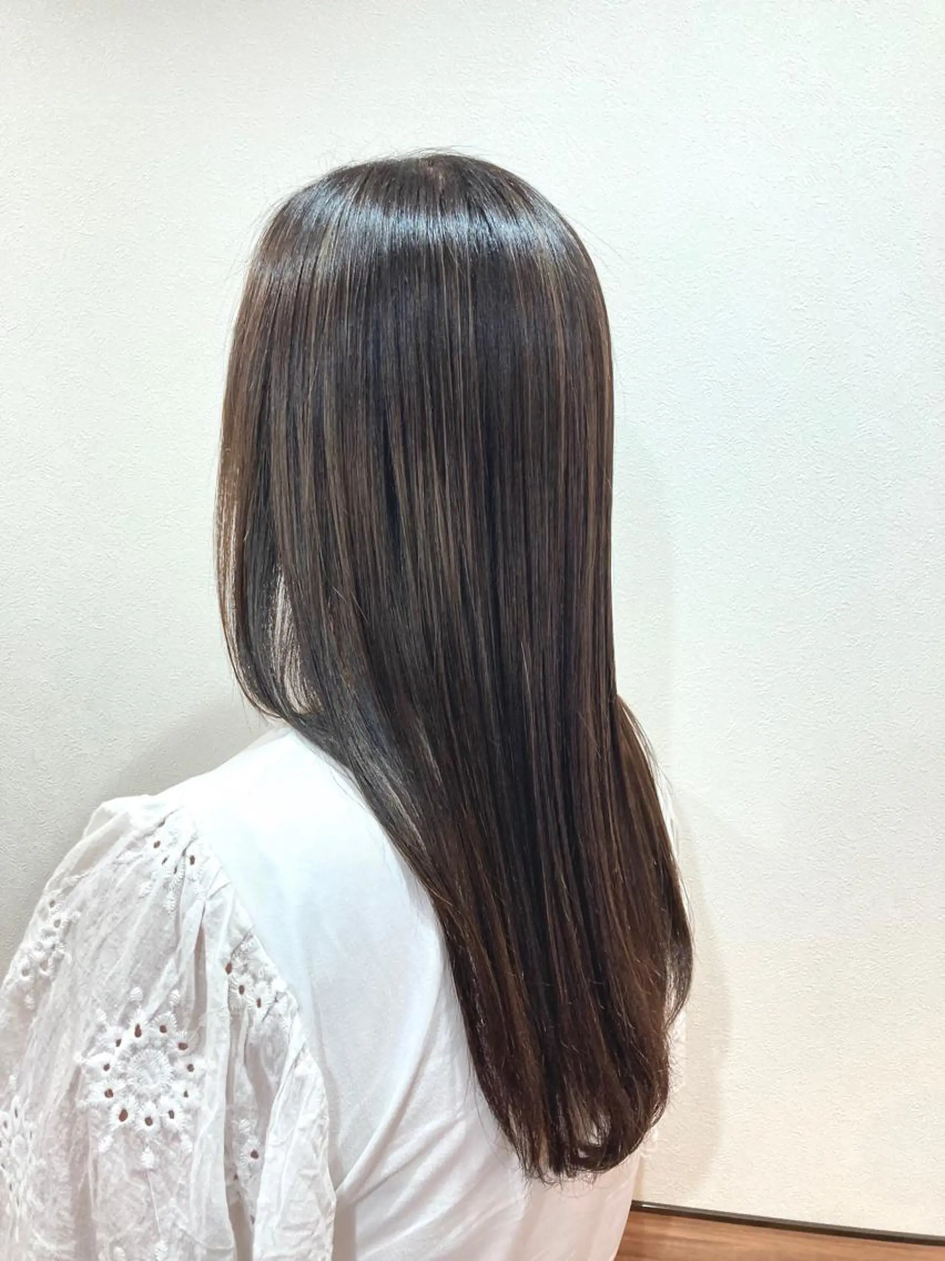 ロング カラー Annon プライベートサロンのヘアスタイル