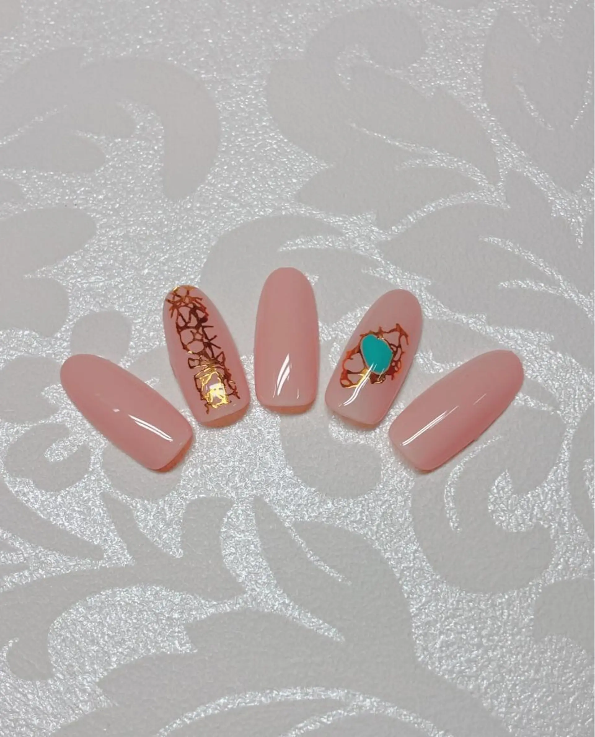 ネイル Cura&Bellissimo クーラ&ベリッシモ所属・クーラアンド ベリッシモのネイルデザイン