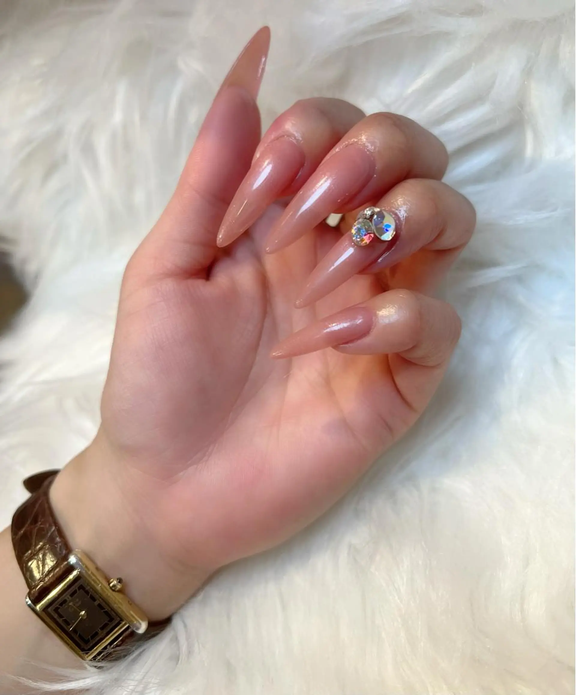 ネイル ストーンネイル Lino+ ネイル&よもぎ蒸しのネイルデザイン