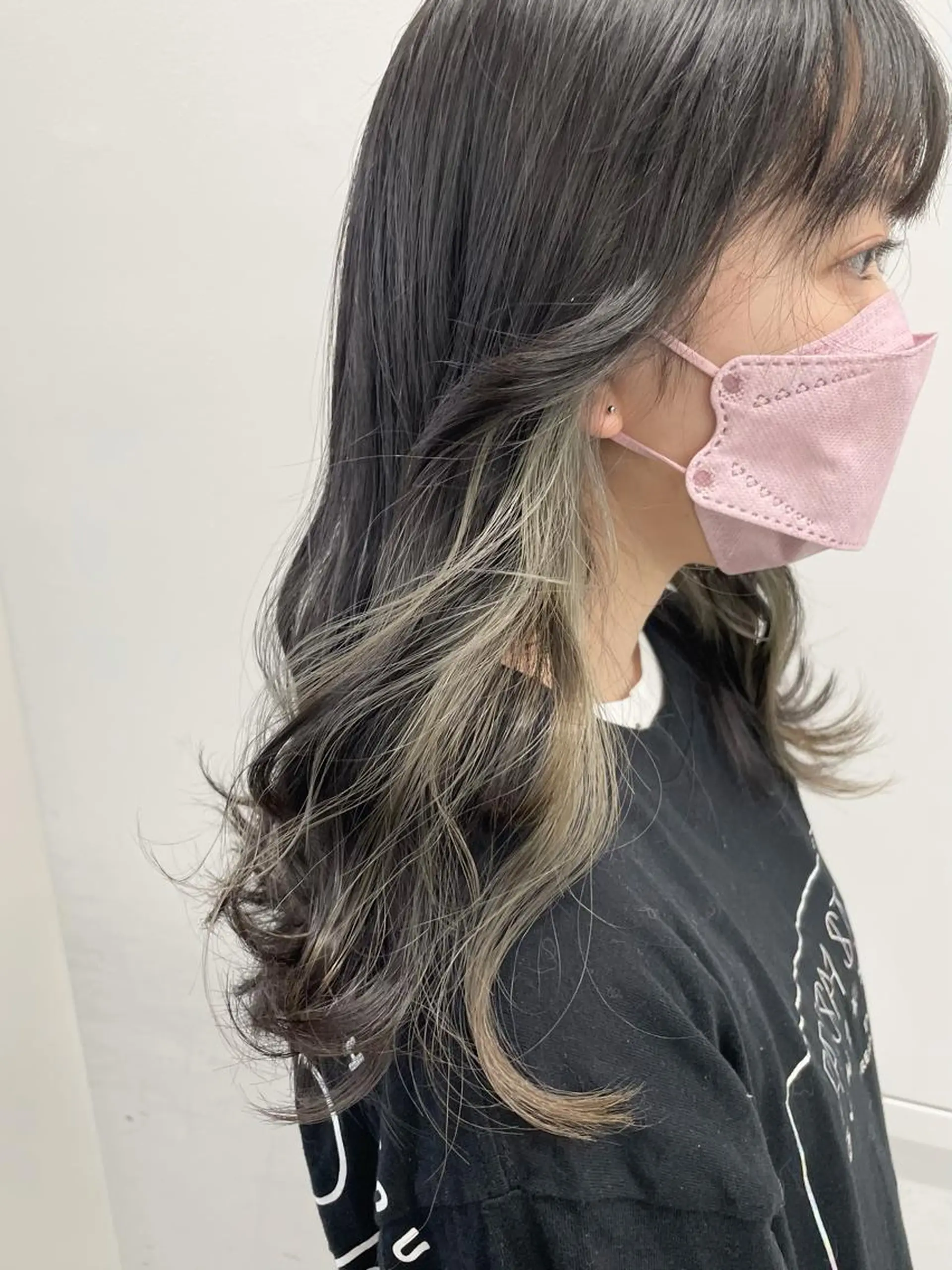 ミディアム カラー ヘアアレンジ 🦄インナーカラー 🦄貫井彩花のヘアスタイル