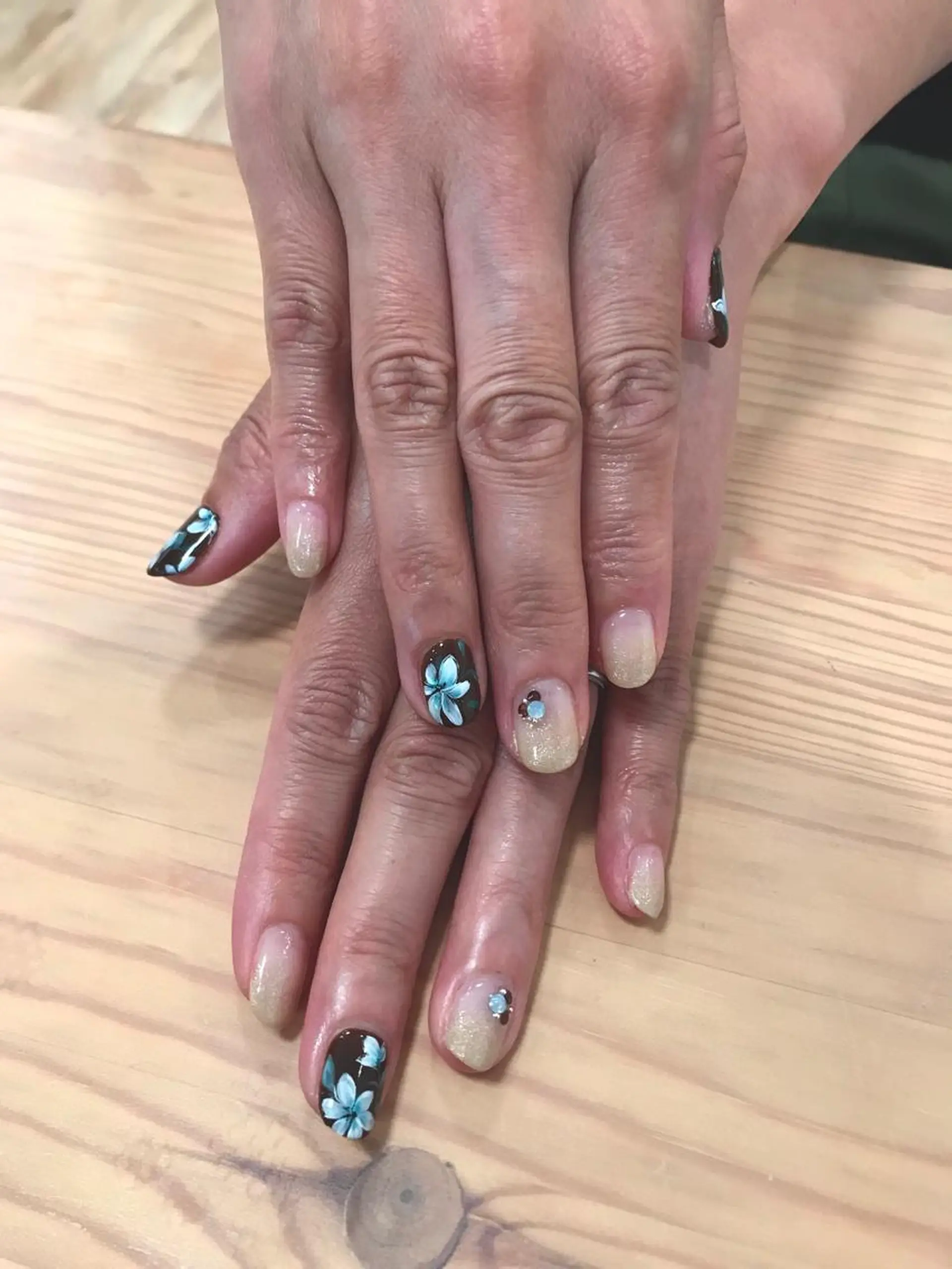 ネイル 佐藤  悠子のネイルデザイン