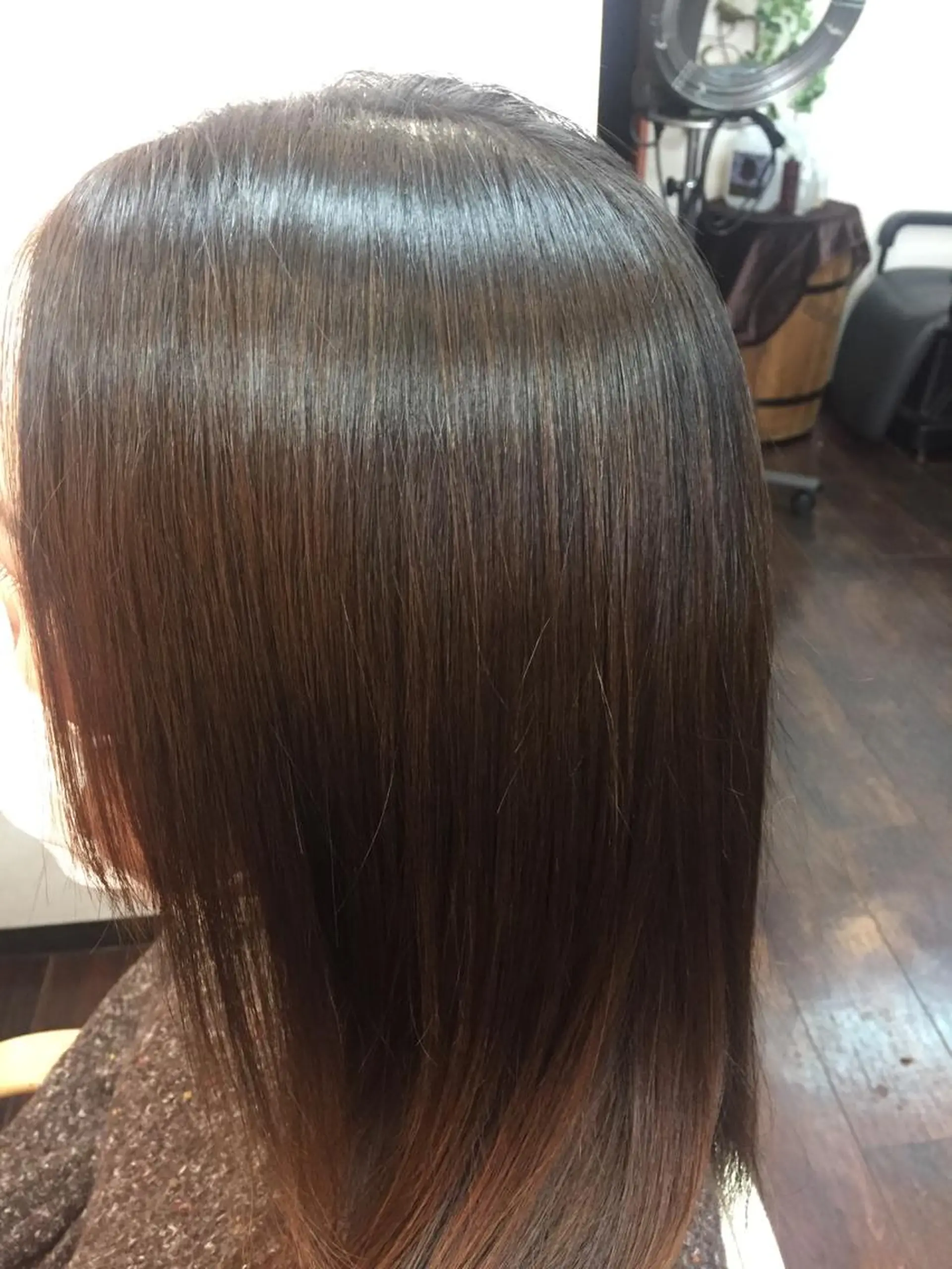 セミロング カラー パーマ 桧山 真のヘアスタイル