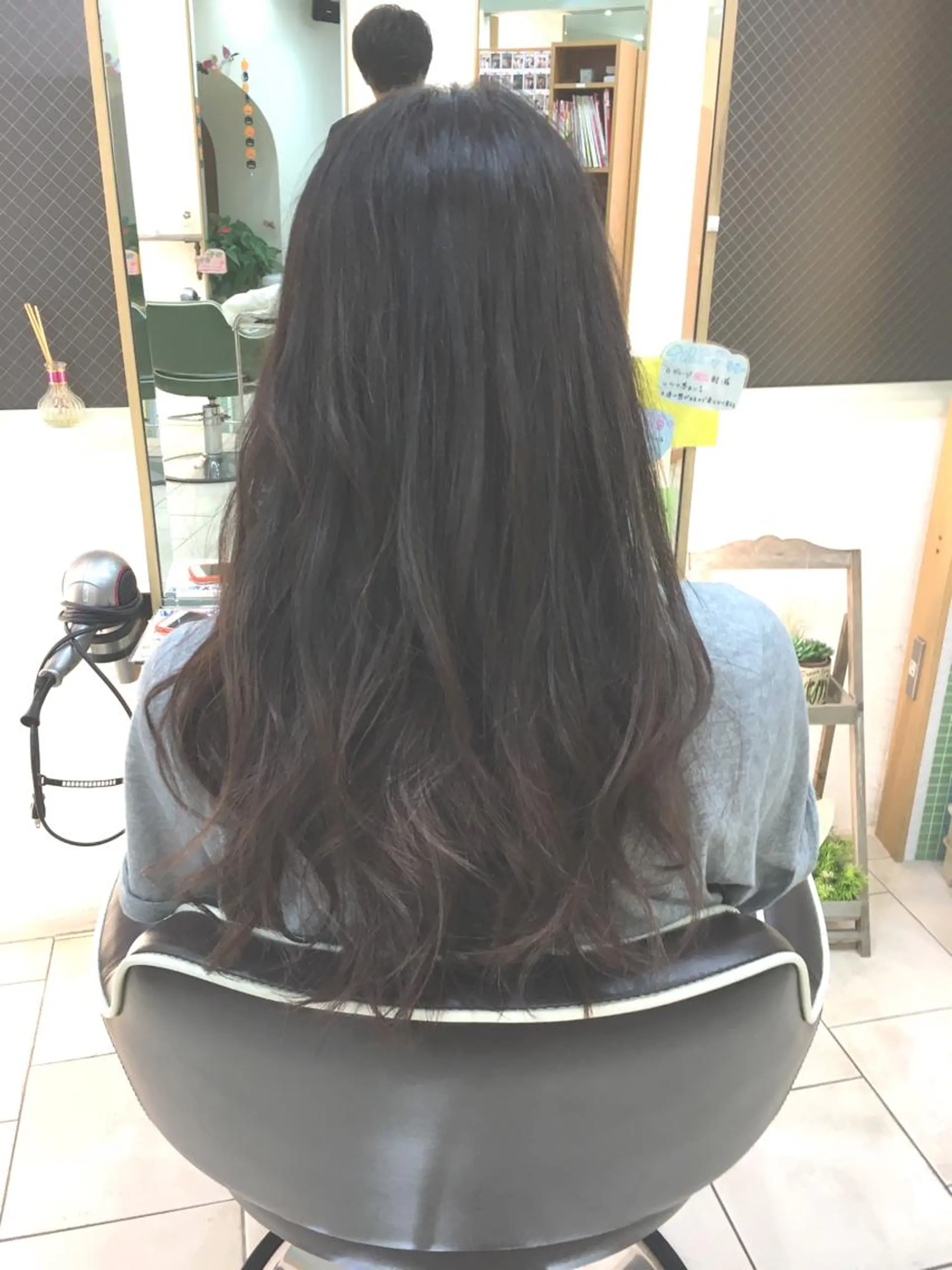 ロング カラー アッシュ グラデーションカラー ピンクカラー ピンクアッシュ kahuli  hair Ulu 「カーフリヘアウル」所属・鎗田 健のヘアスタイル