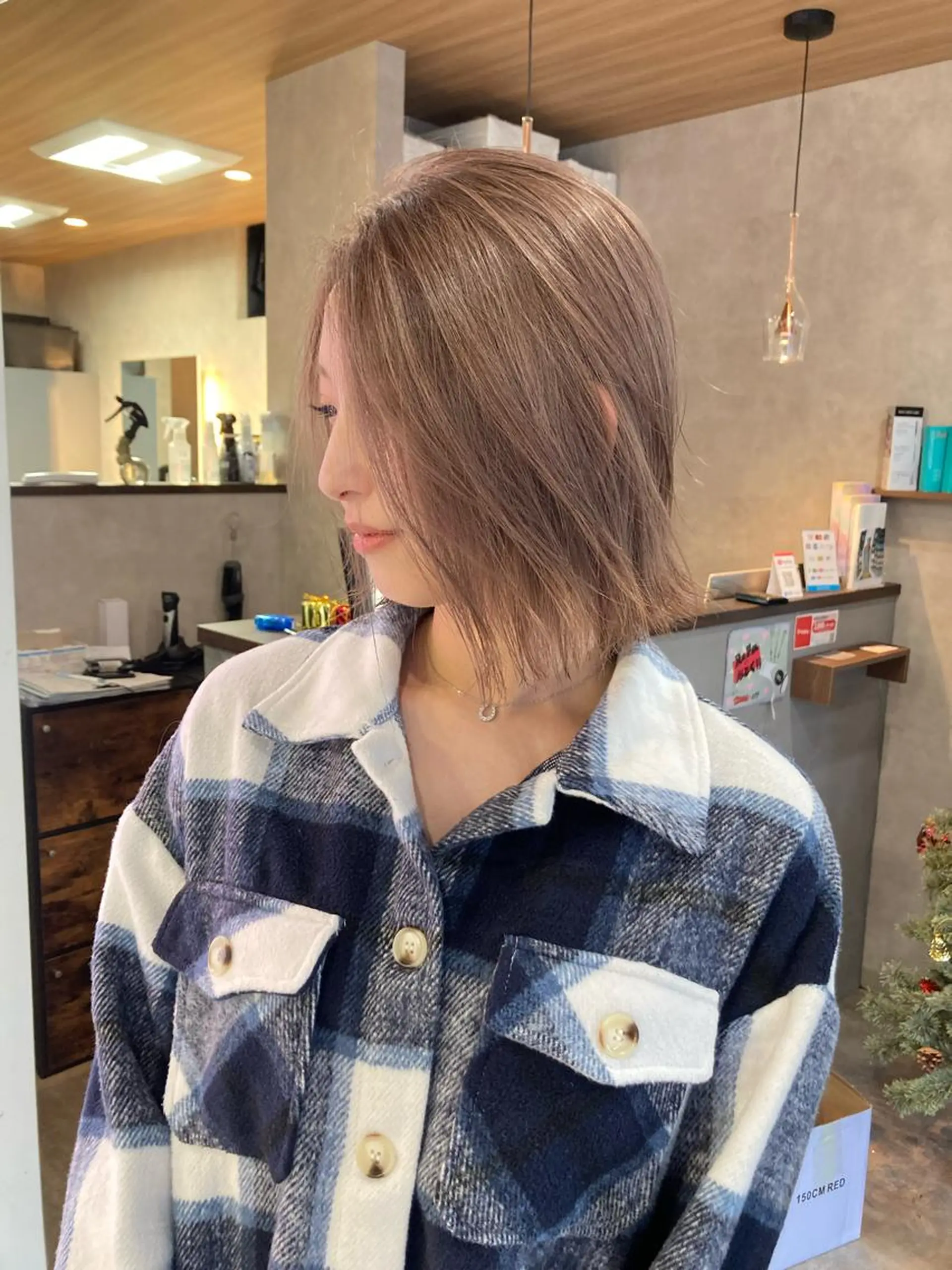 ショート ヘアカラー RIENS xrea一樹のヘアスタイル