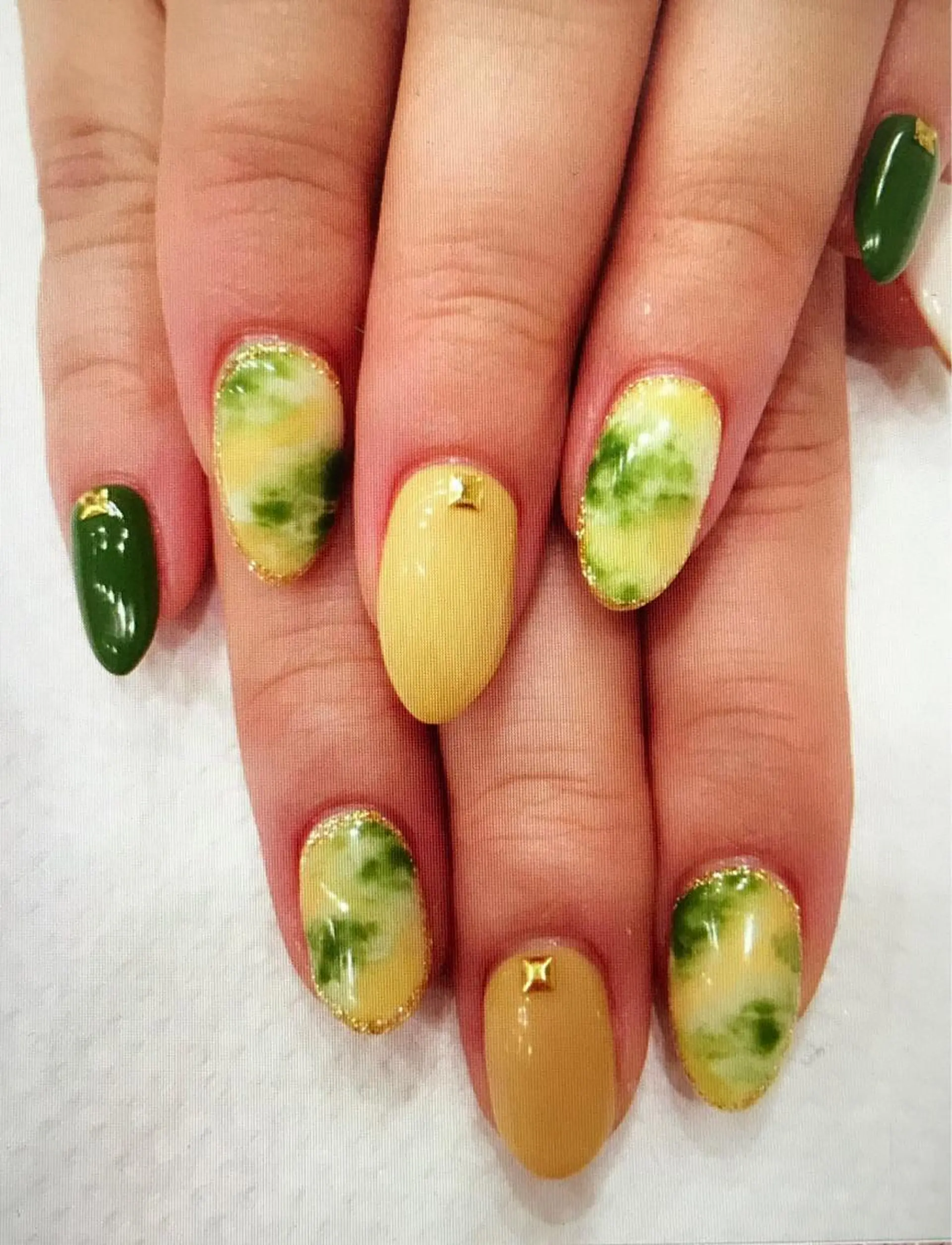 ネイル アートネイル シンプルネイル ストーンネイル ネイル/耳つぼ /新ホワイトニングのネイルデザイン