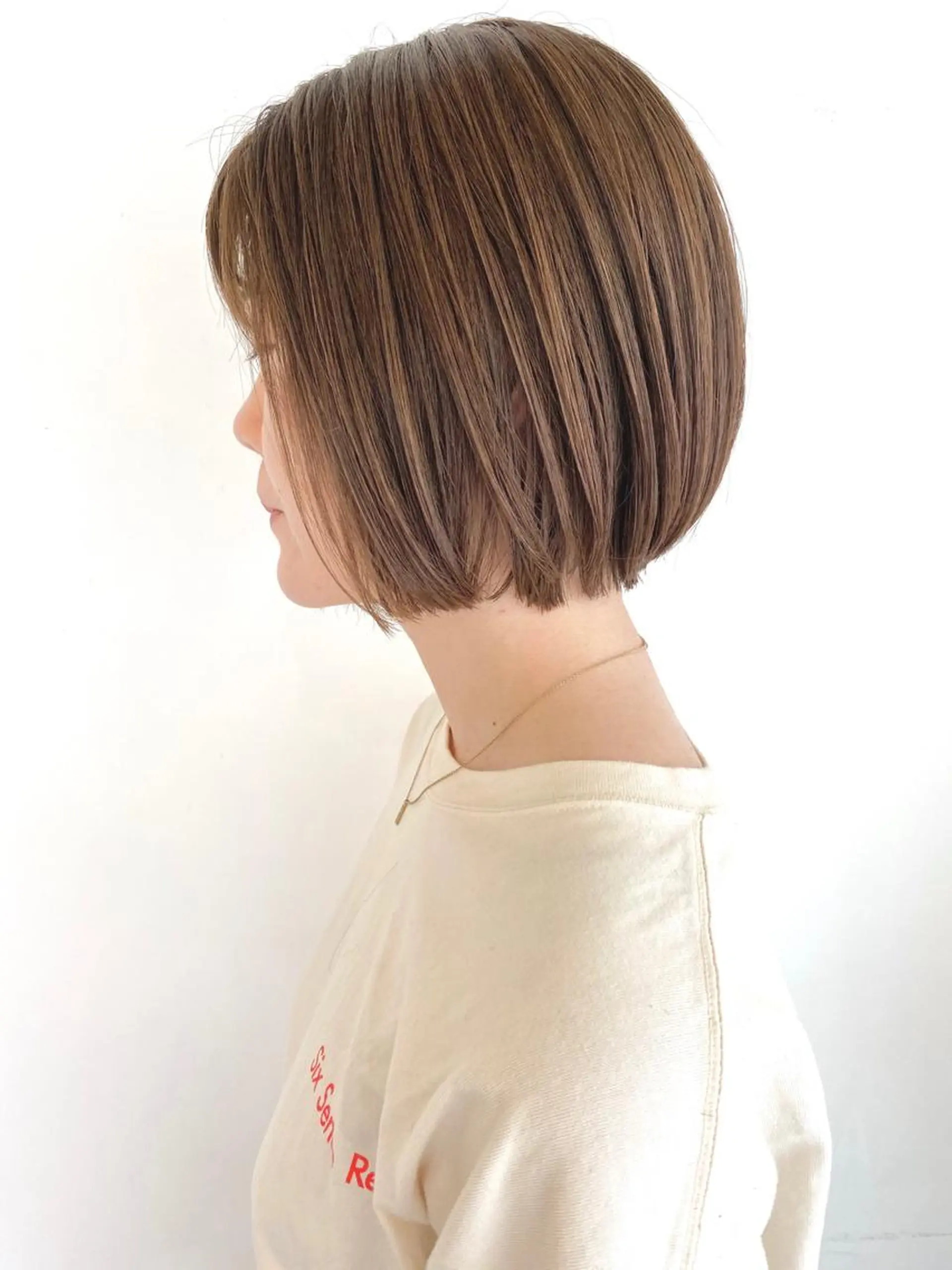 ショート カラー ベージュカラー 透明感カラー ボブ カット ヘアカラー トリートメント ness ネスのヘアスタイル