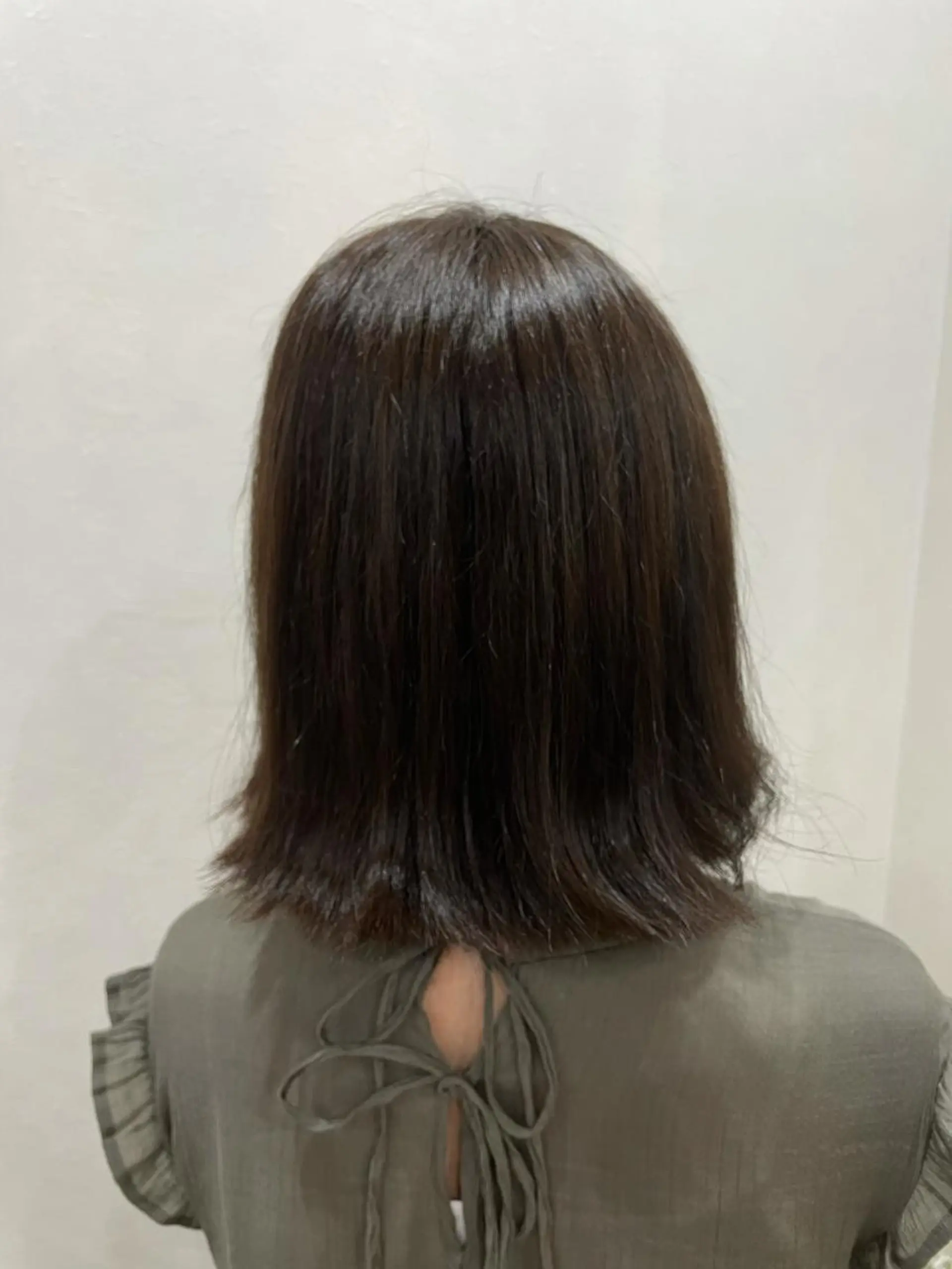 ショート 外ハネヘア 佐治 梨乃のヘアスタイル