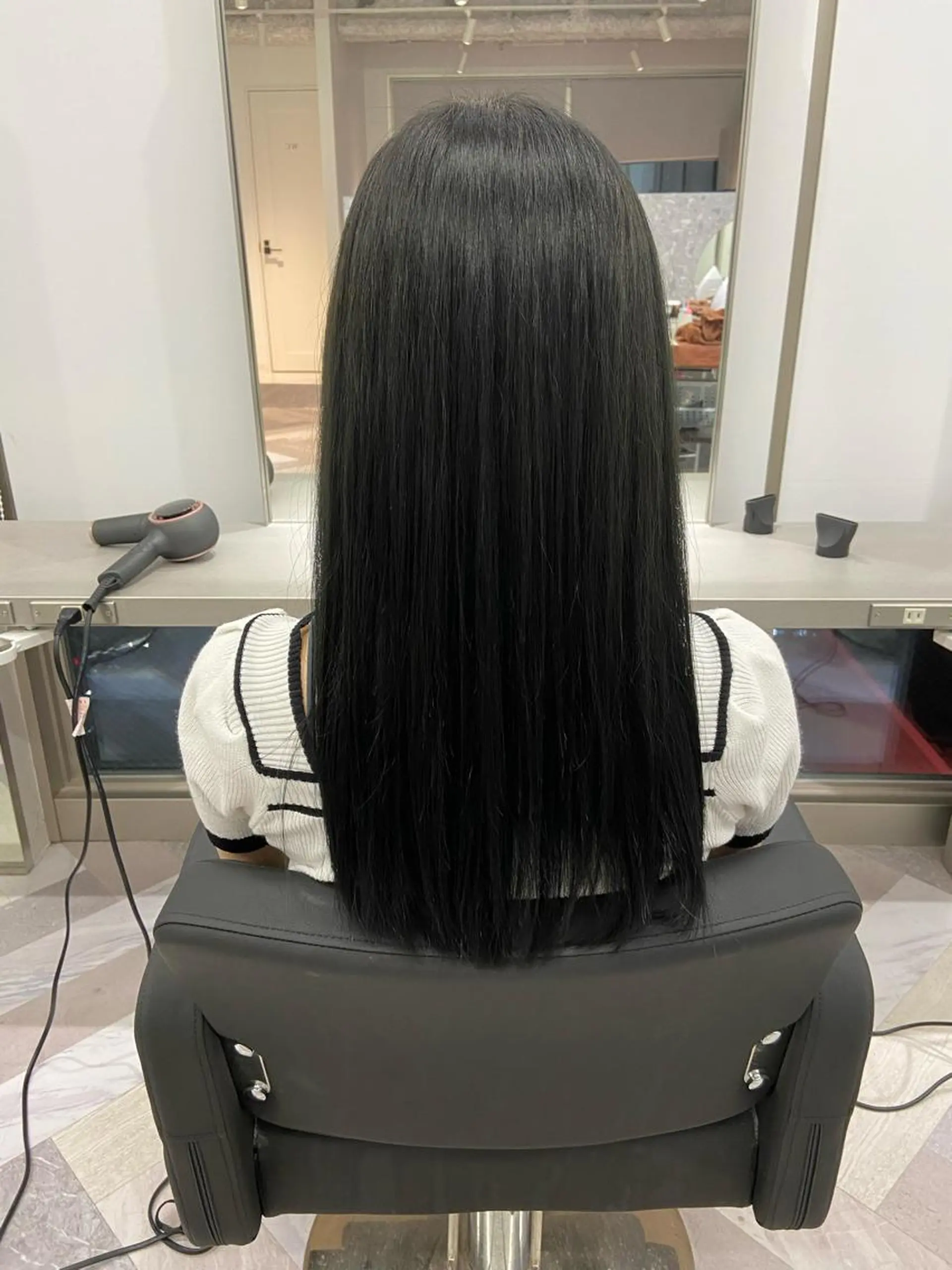カラー 黒髪 EIGHT奥野 心太のヘアスタイル