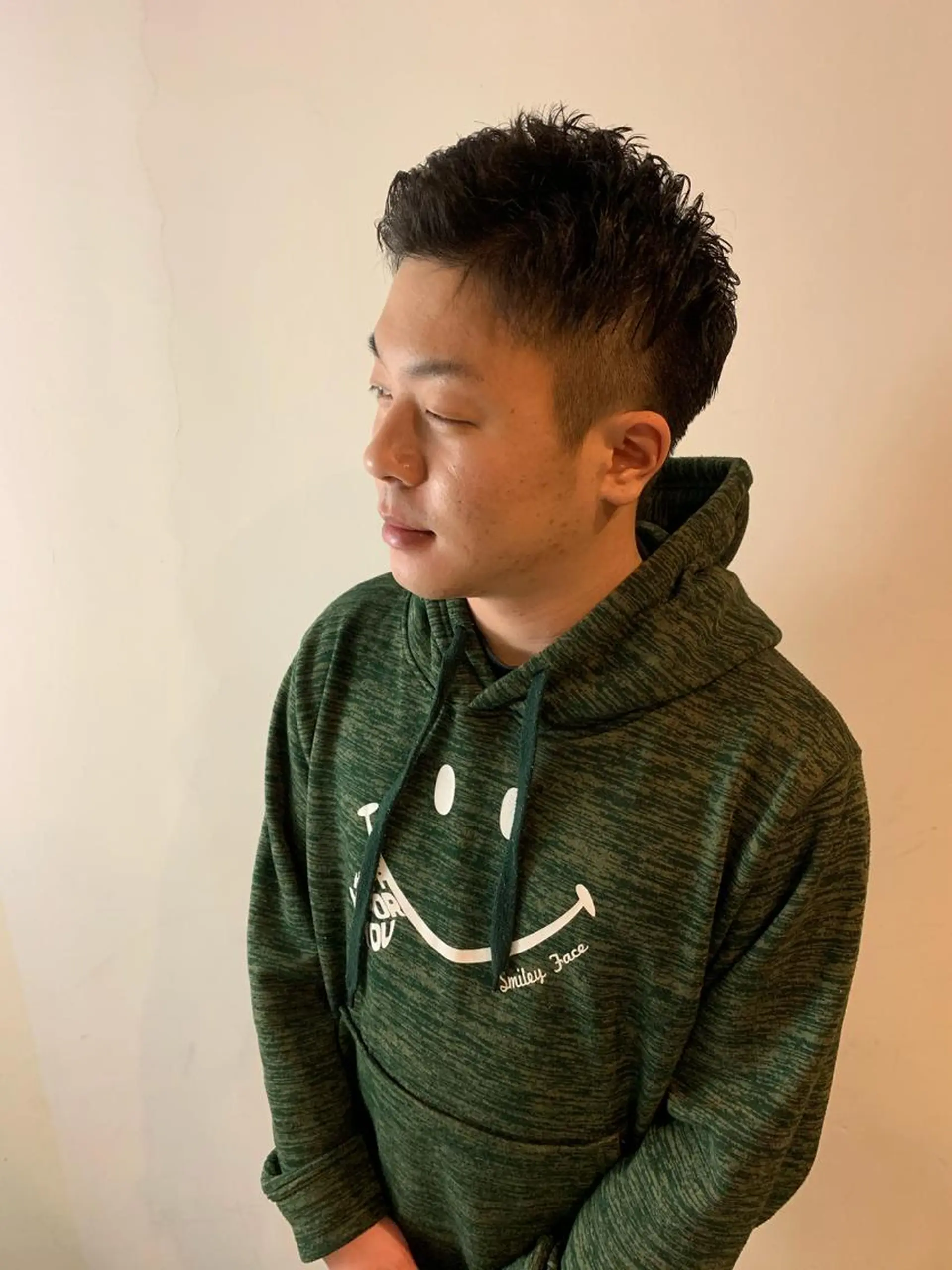 ミディアム メンズ HIROGINZAプレミアムバーバー赤坂店所属・田中 千恩のヘアスタイル