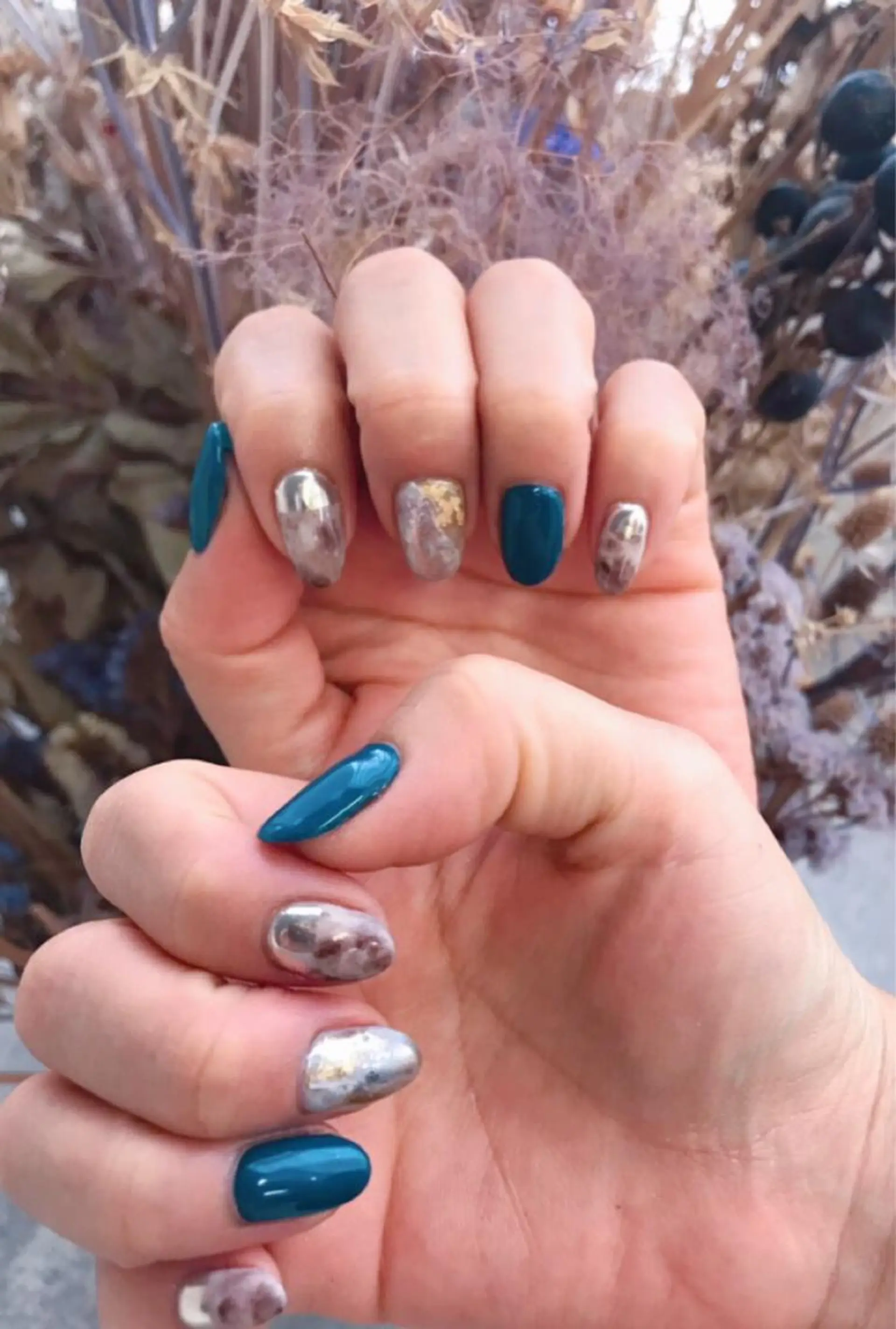 ネイル アートネイル ブルー ジェルネイル スカルプネイル 美容室 ソンリエのヘアスタイル