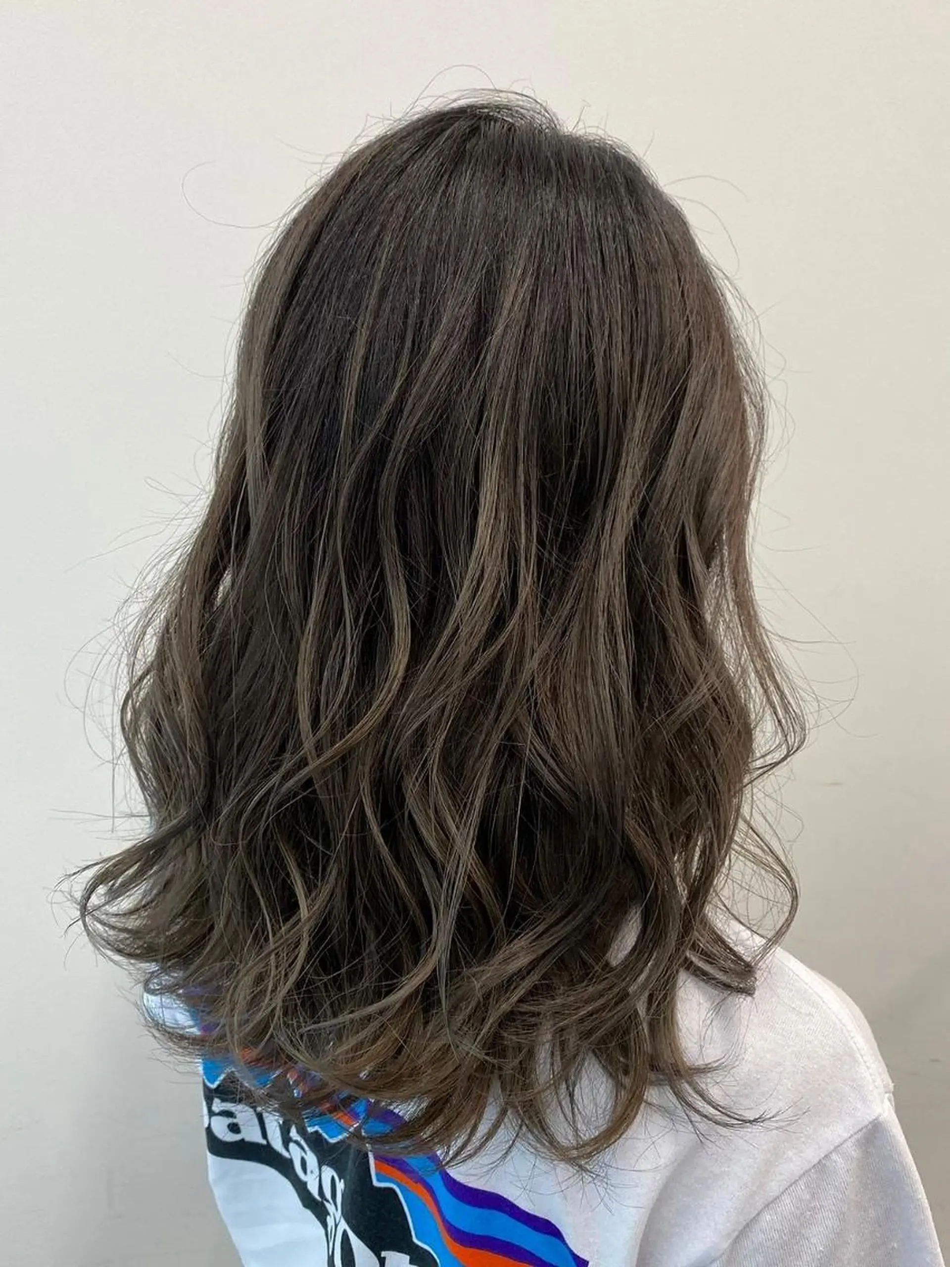 ミディアム ヘアカラー トリートメント 【公式】amble luxe池袋東口🩷のヘアスタイル