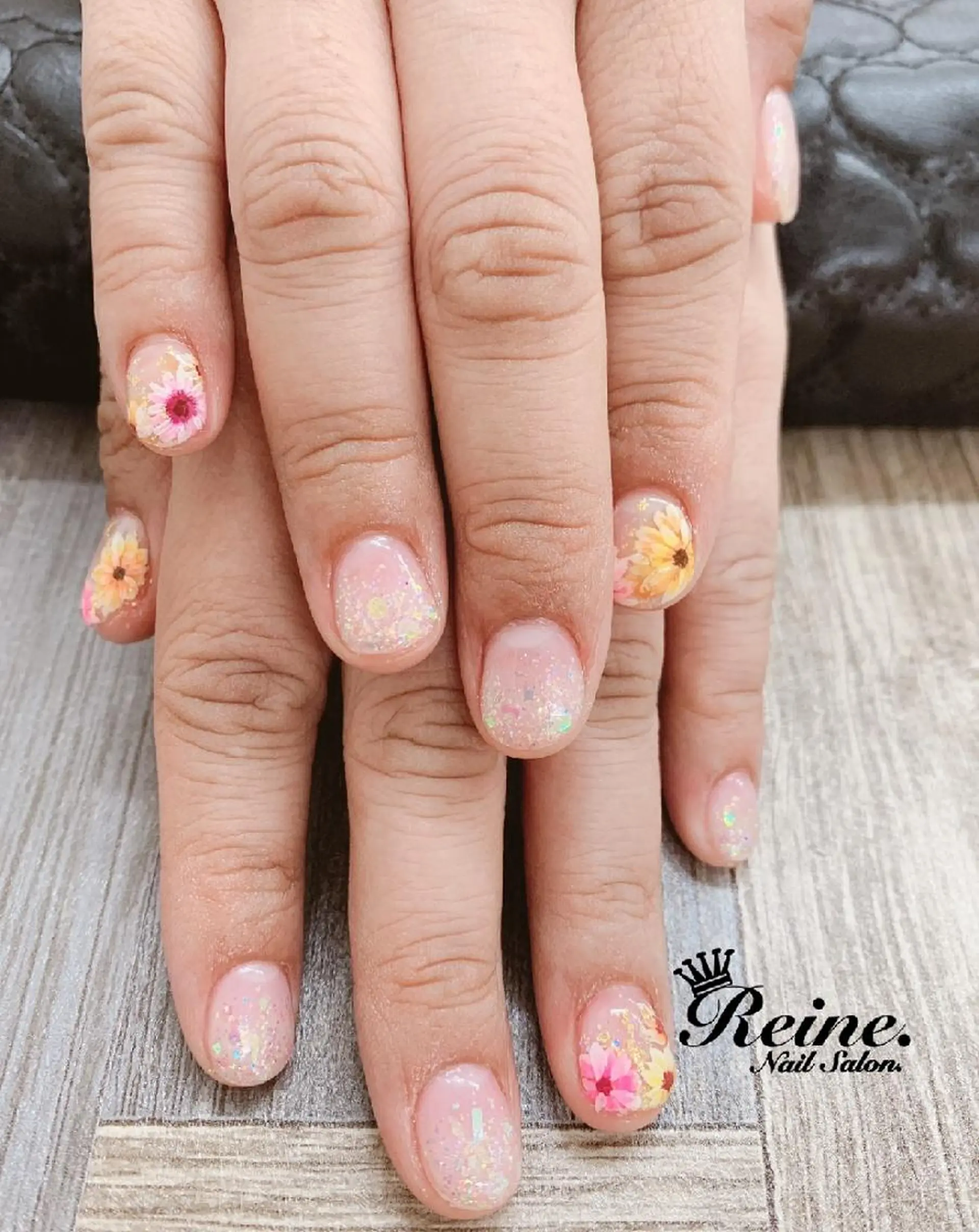 ネイル アートネイル キラキラネイル ラメ(グリッター) Nailsalon Reine所属・玉栄 伶奈のネイルデザイン