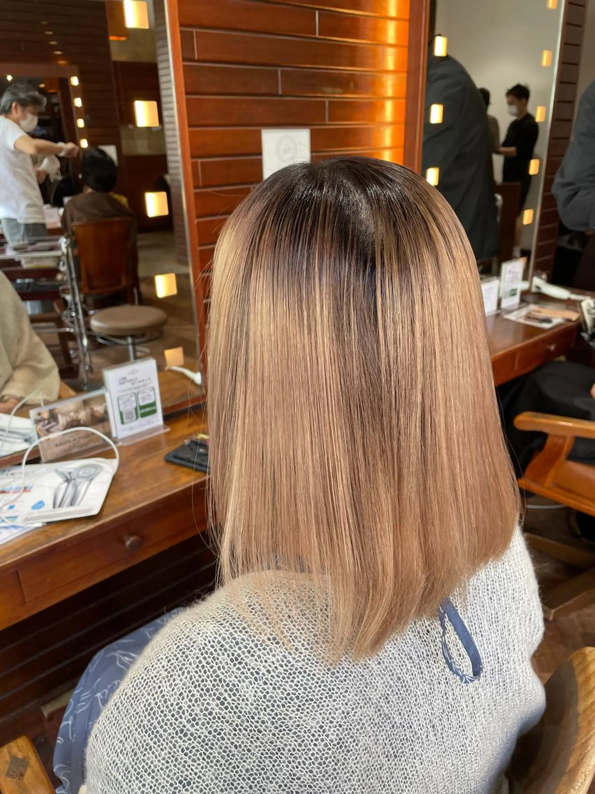 ミディアム stylist YUTOのヘアスタイル