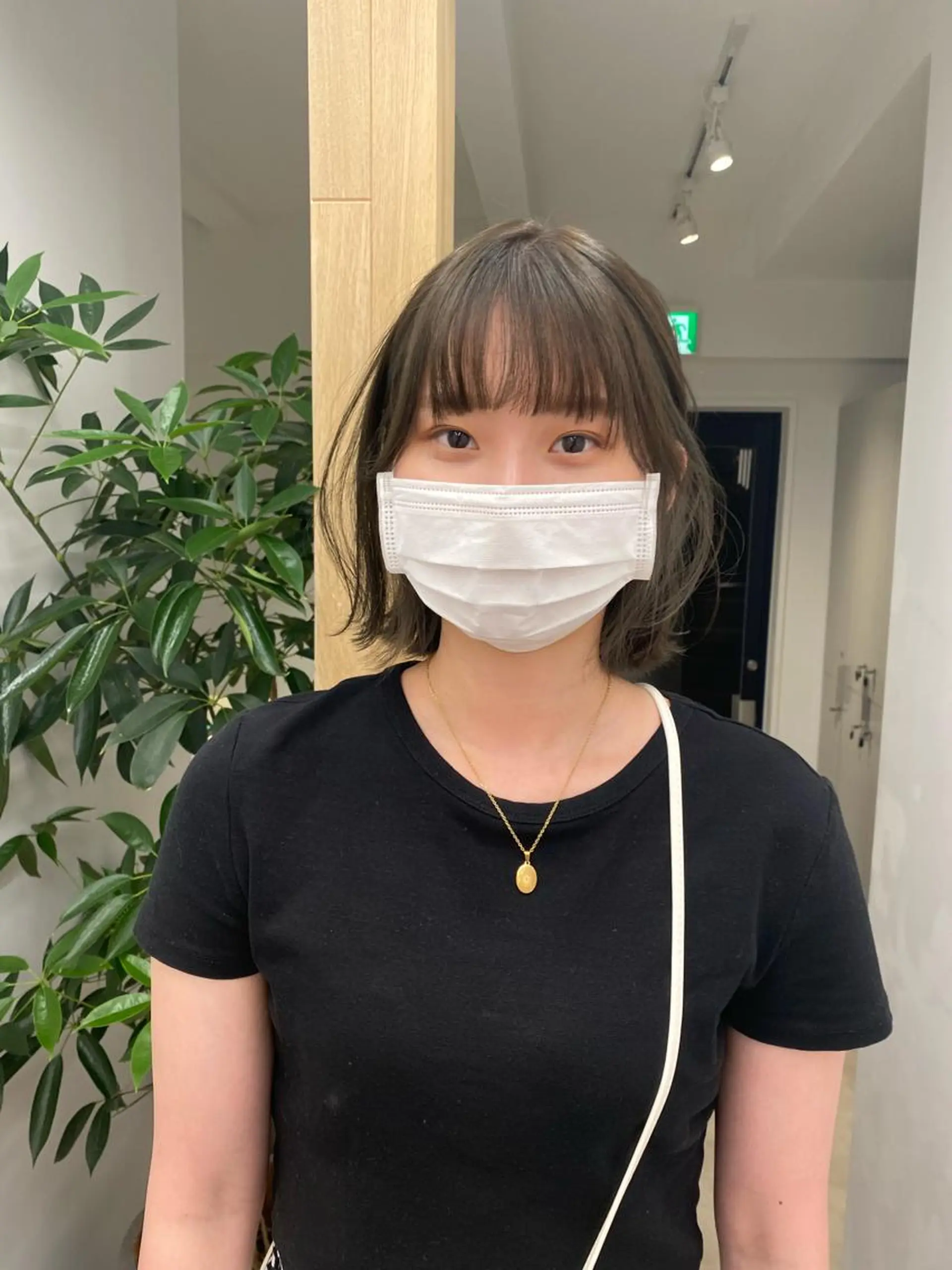 ミディアム カラー ベージュカラー ブリーチ ブリーチなしカラー オリーブベージュ 艶カラー 🤍🫧/makoのヘアスタイル