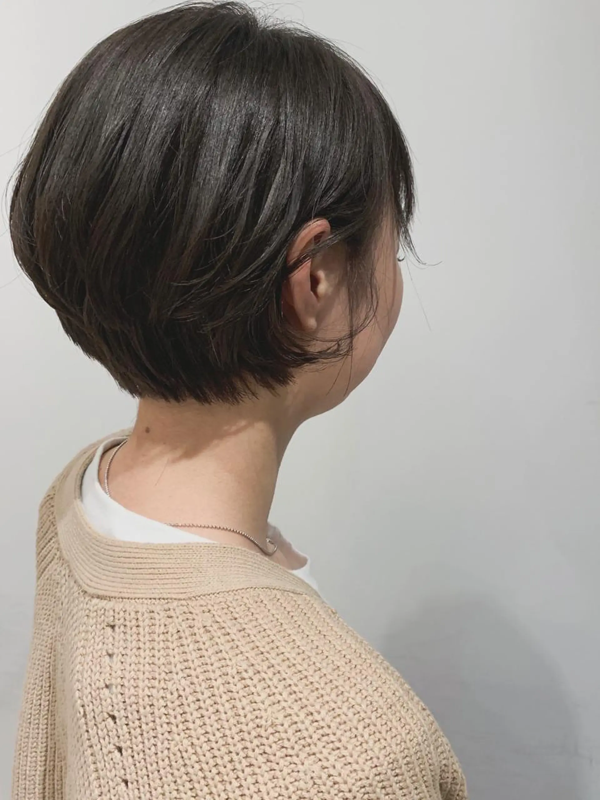 ショート nuu所属・💜ショート💜 ウルフ、ボブ二色亜美のヘアスタイル