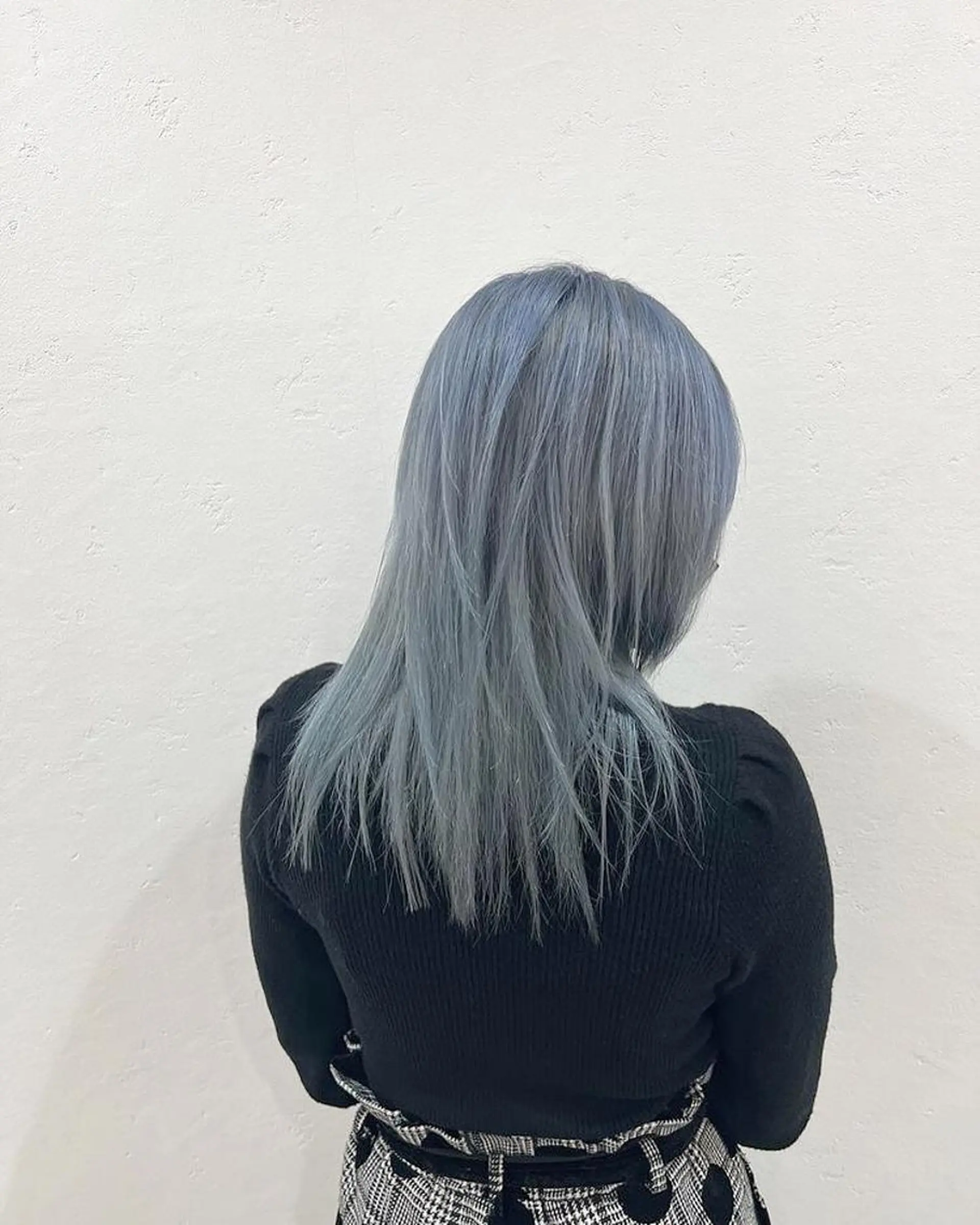 セミロング カラー ブリーチ ブルーカラー ヘアカラー ニュアンスカラー🫧 加納のヘアスタイル