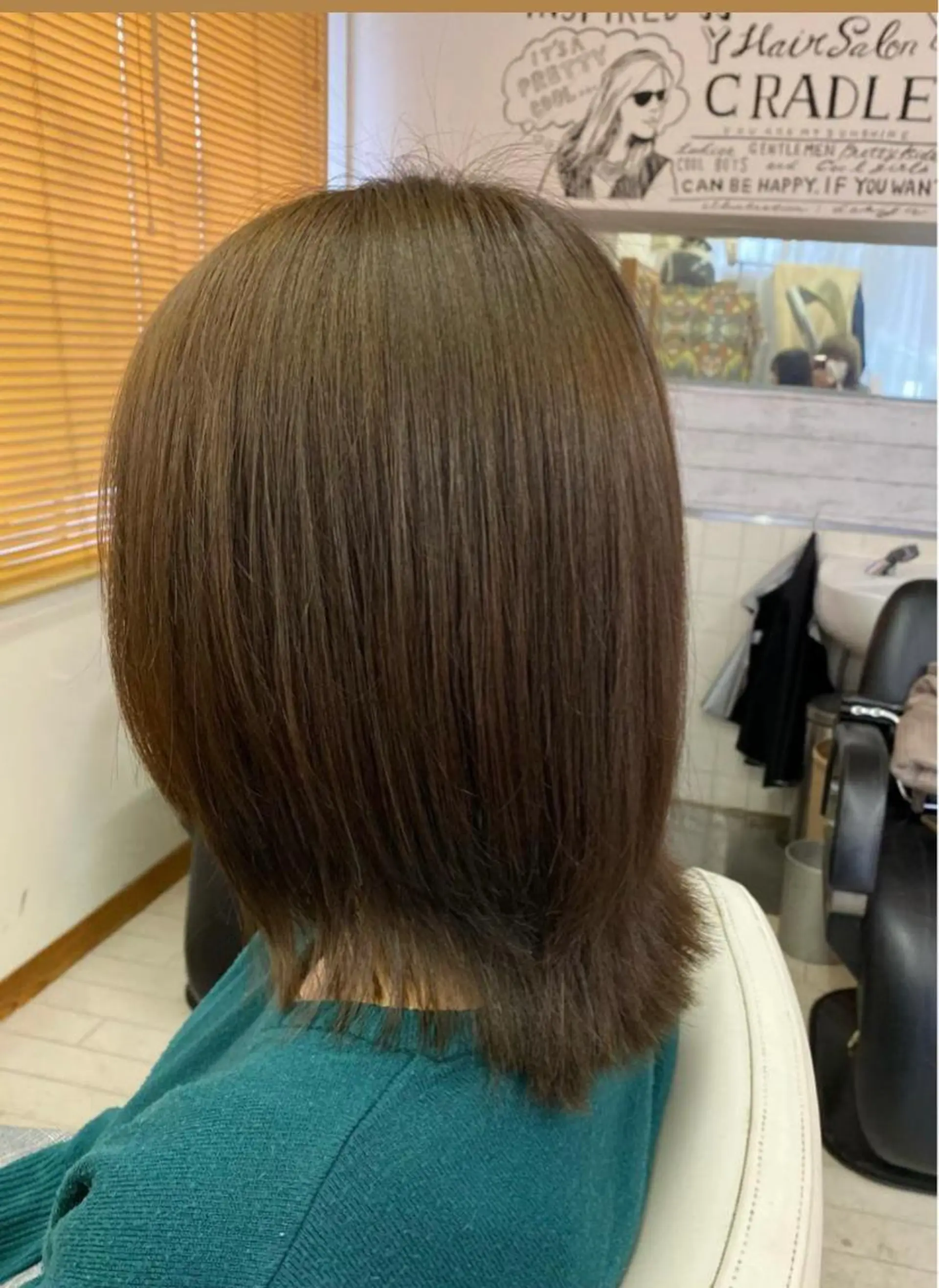 ミディアム カラー CRADLE Takeuchiのヘアスタイル