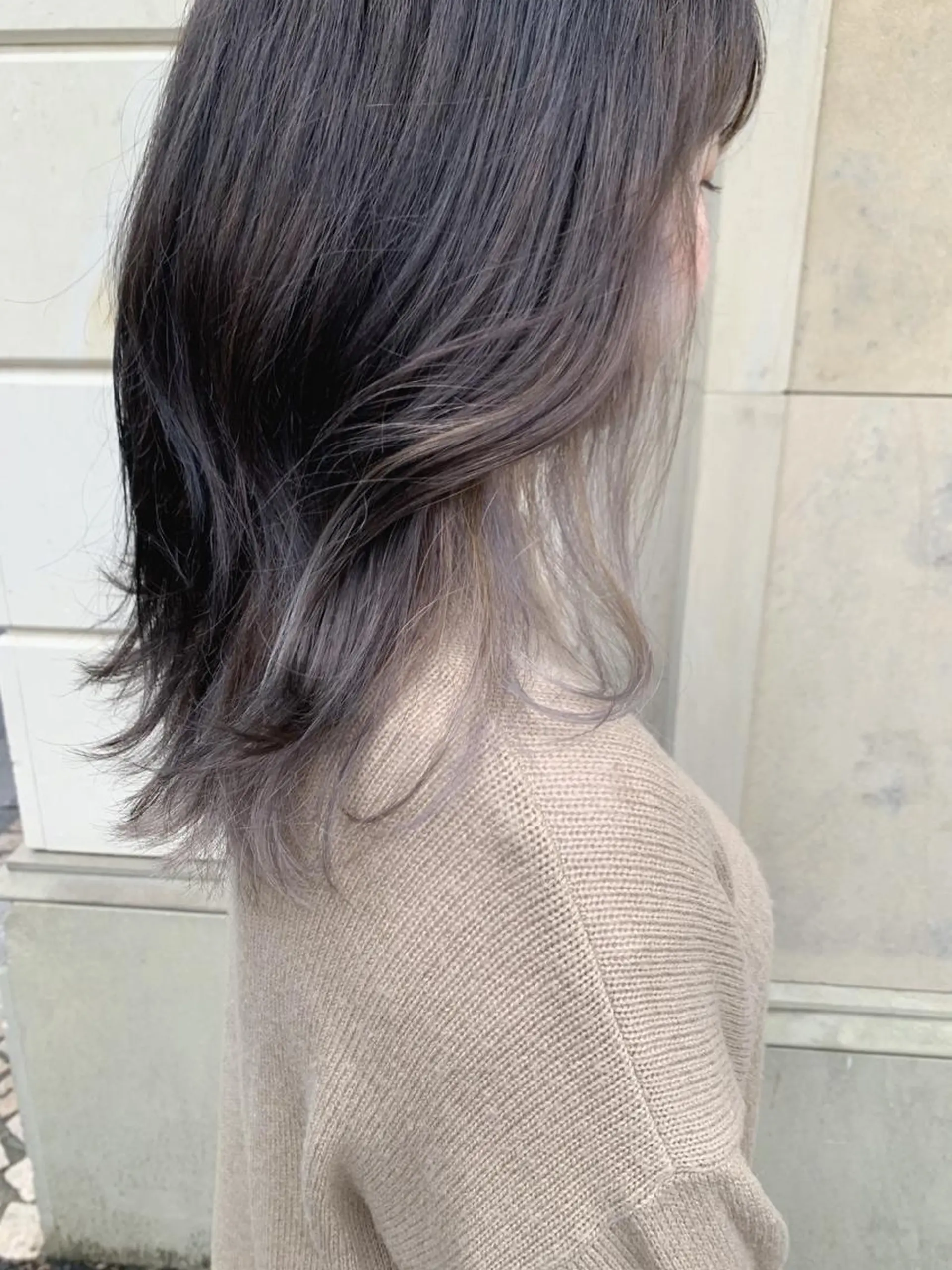 セミロング カラー ベージュカラー ホワイトベージュ ヘアカラー トリートメント yuka .のヘアスタイル