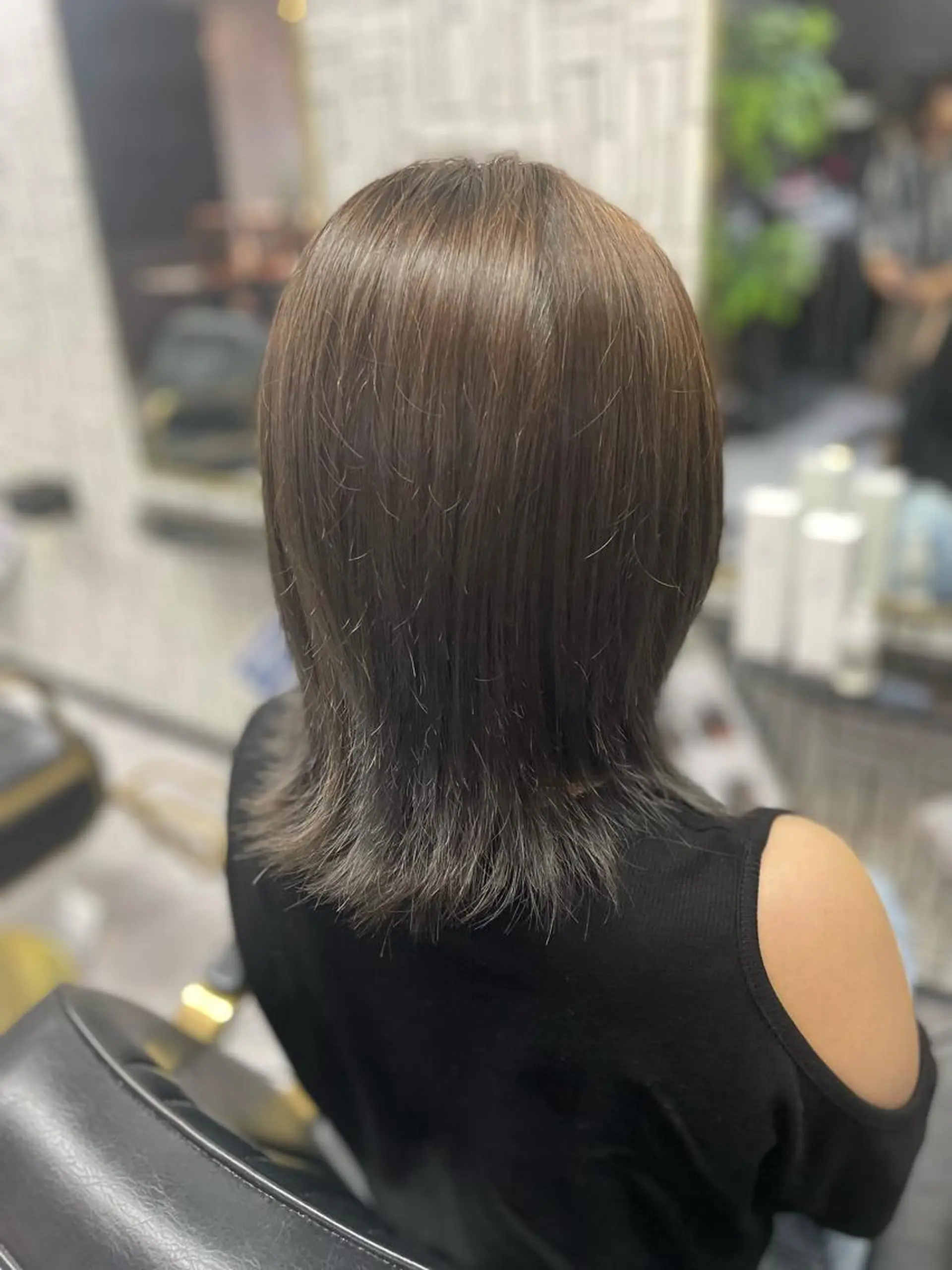 セミロング 縮毛矯正 トリートメント ヘアカラー 篠原 侑作のヘアスタイル