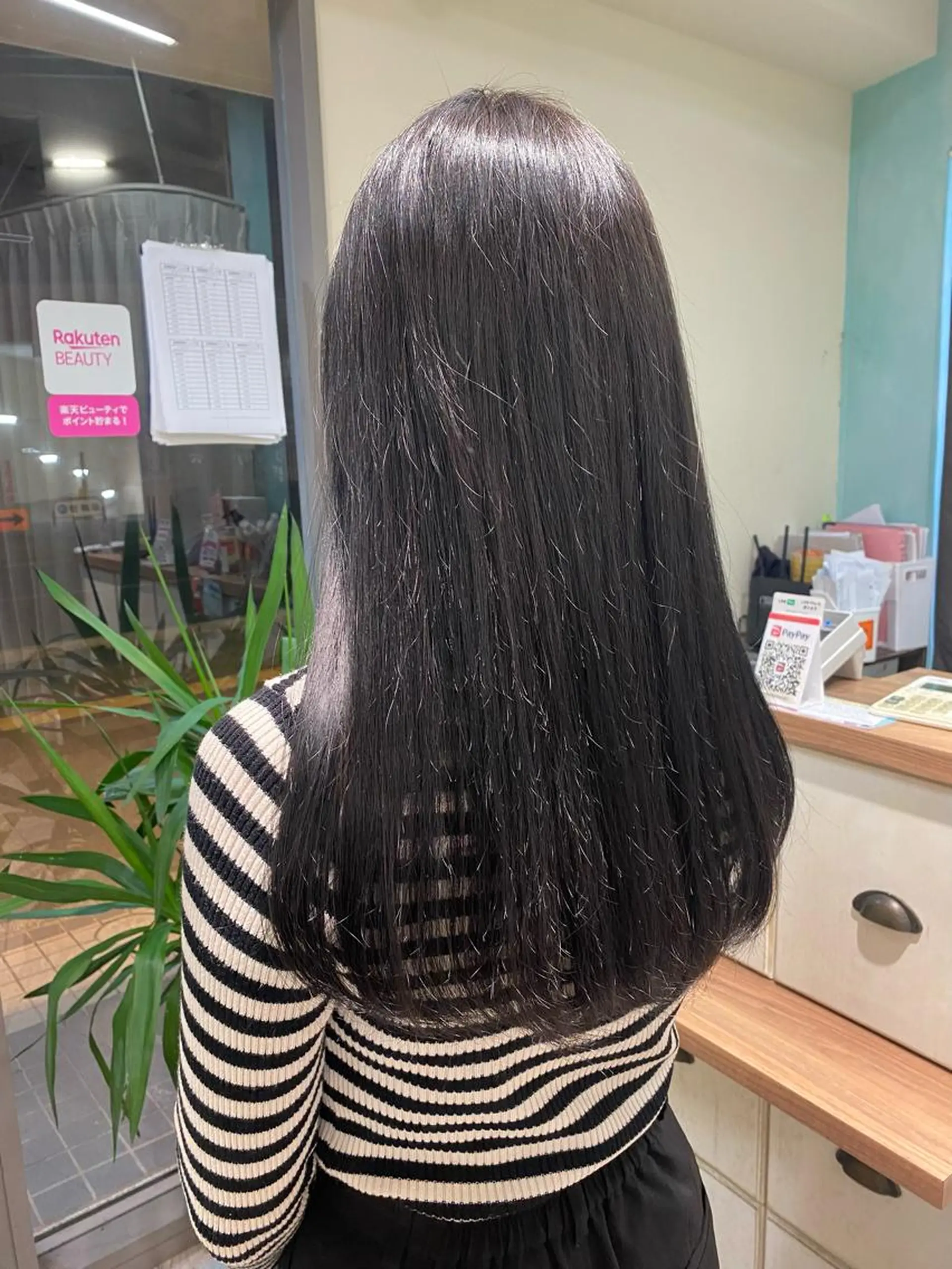 ロング カラー 透明感カラー グレージュ 後藤 瀬奈のヘアスタイル