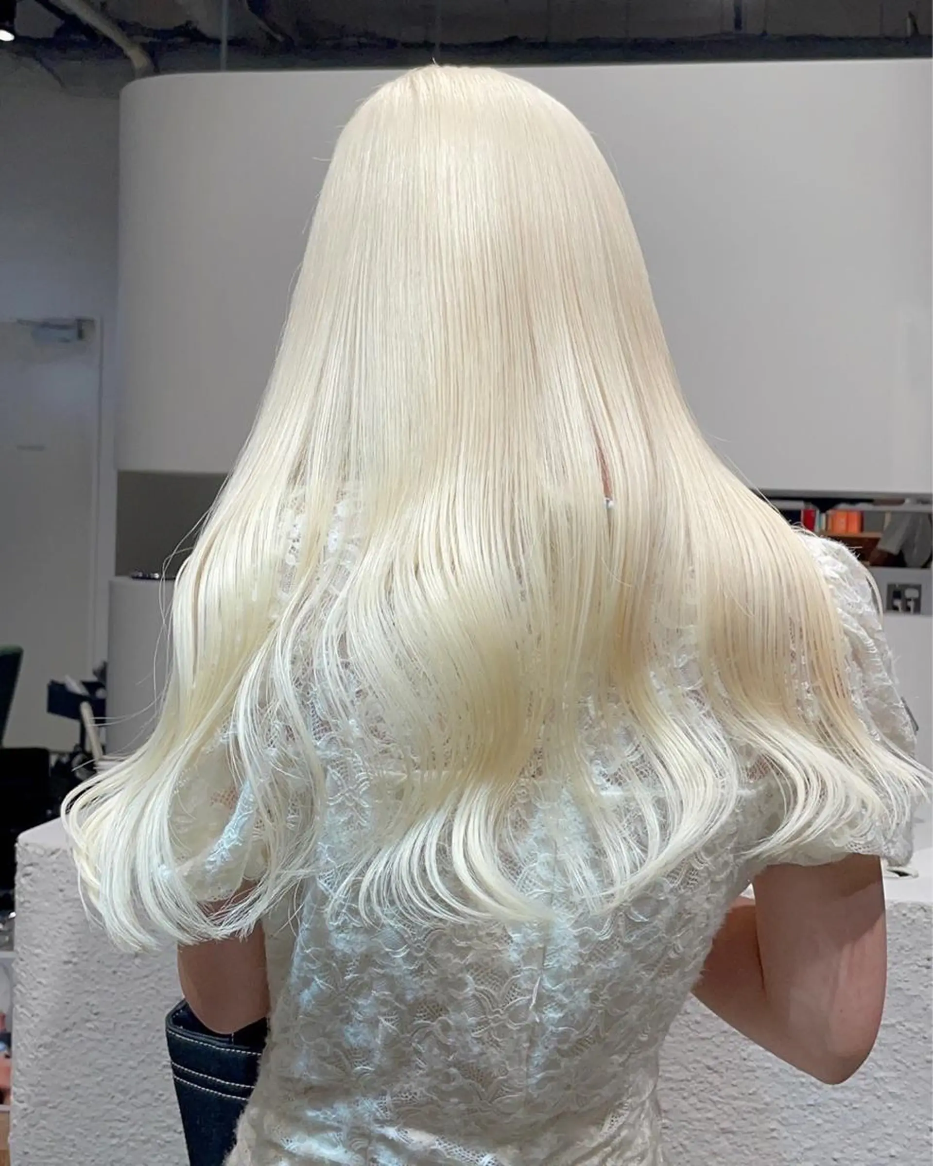 ロング カラー ブリーチ MONIQA所属・🐲RYUKI メンズブリーチのヘアスタイル