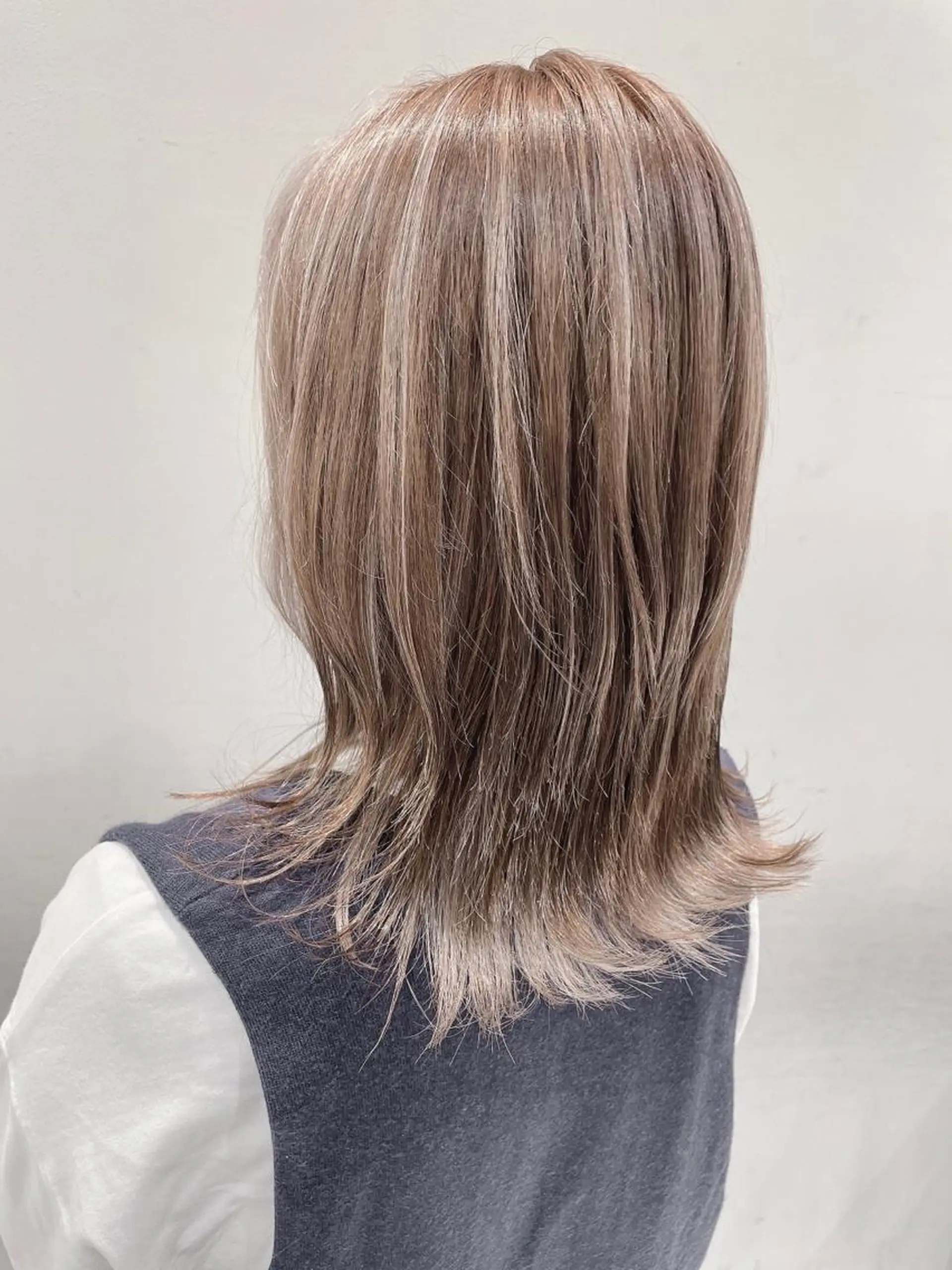 ミディアム カラー ハイライトカラー ハイライト カット ヘアカラー トリートメント 🦖鶴岡香純🦖 産休中のヘアスタイル