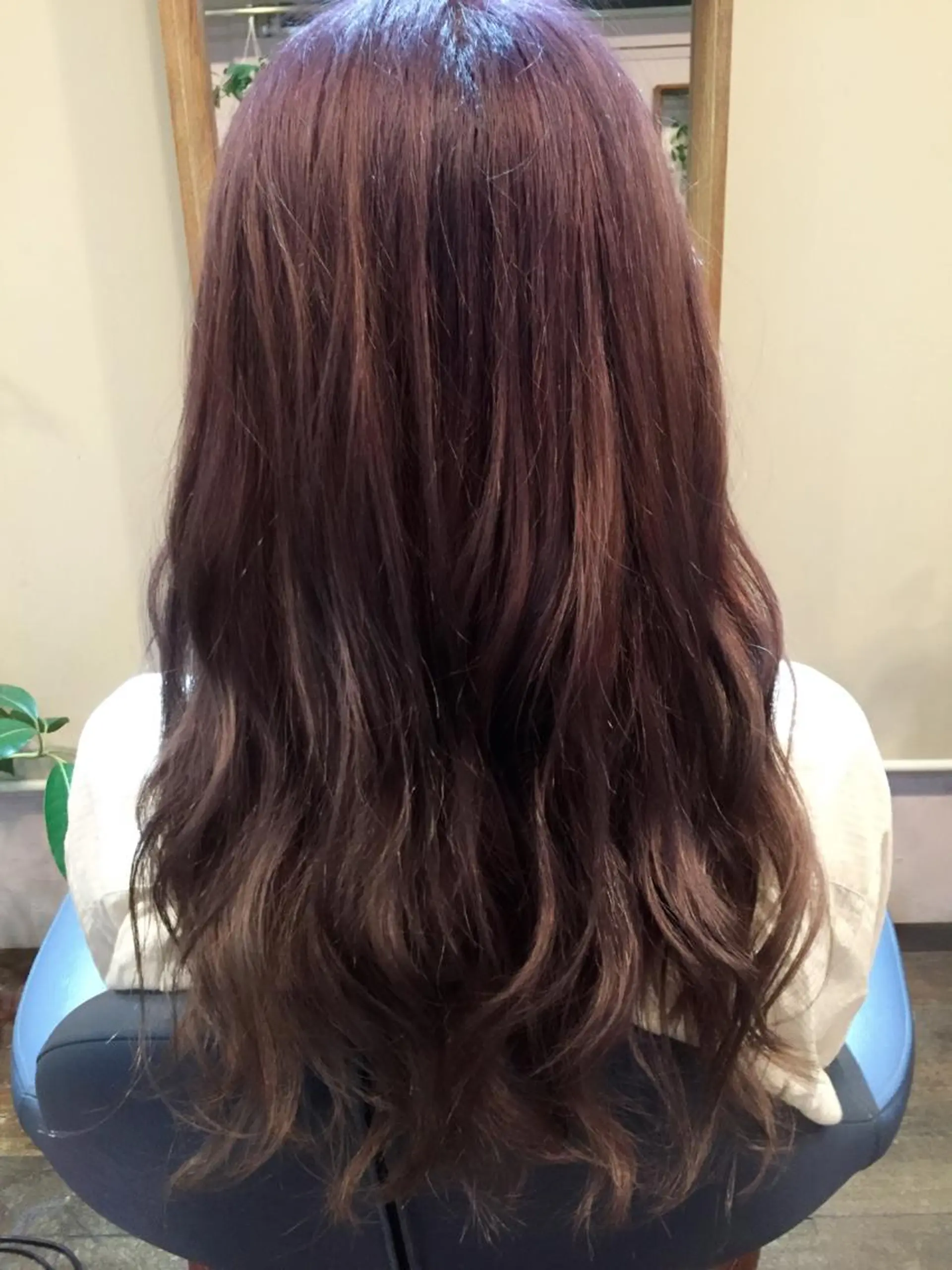 セミロング ロング カラー アッシュ グラデーションカラー ラベンダーカラー ラベンダーアッシュ 原宿サロン代表 デザインカラー伊藤卓のヘアスタイル